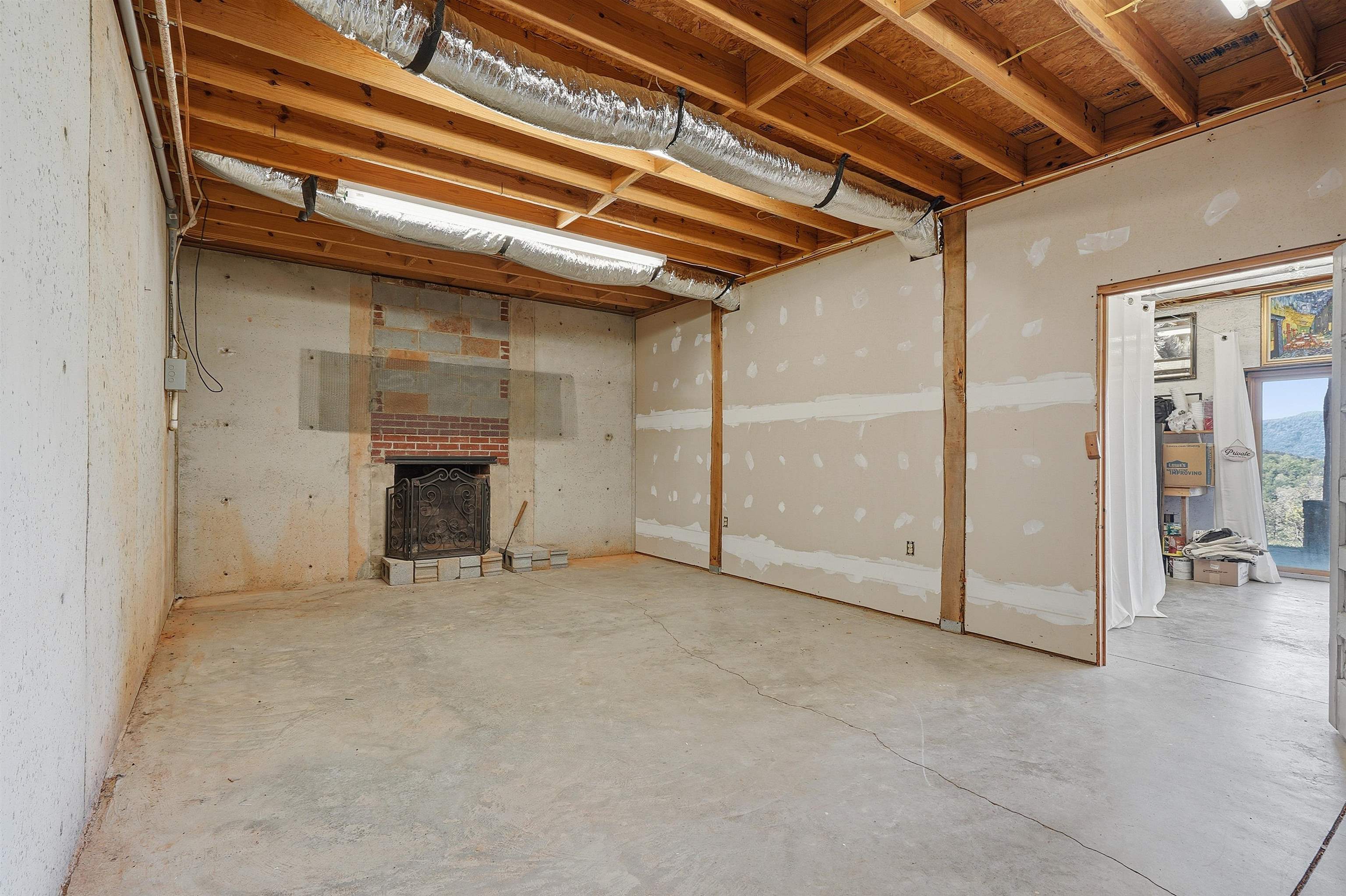 723 N Highland Road Property Photo 26