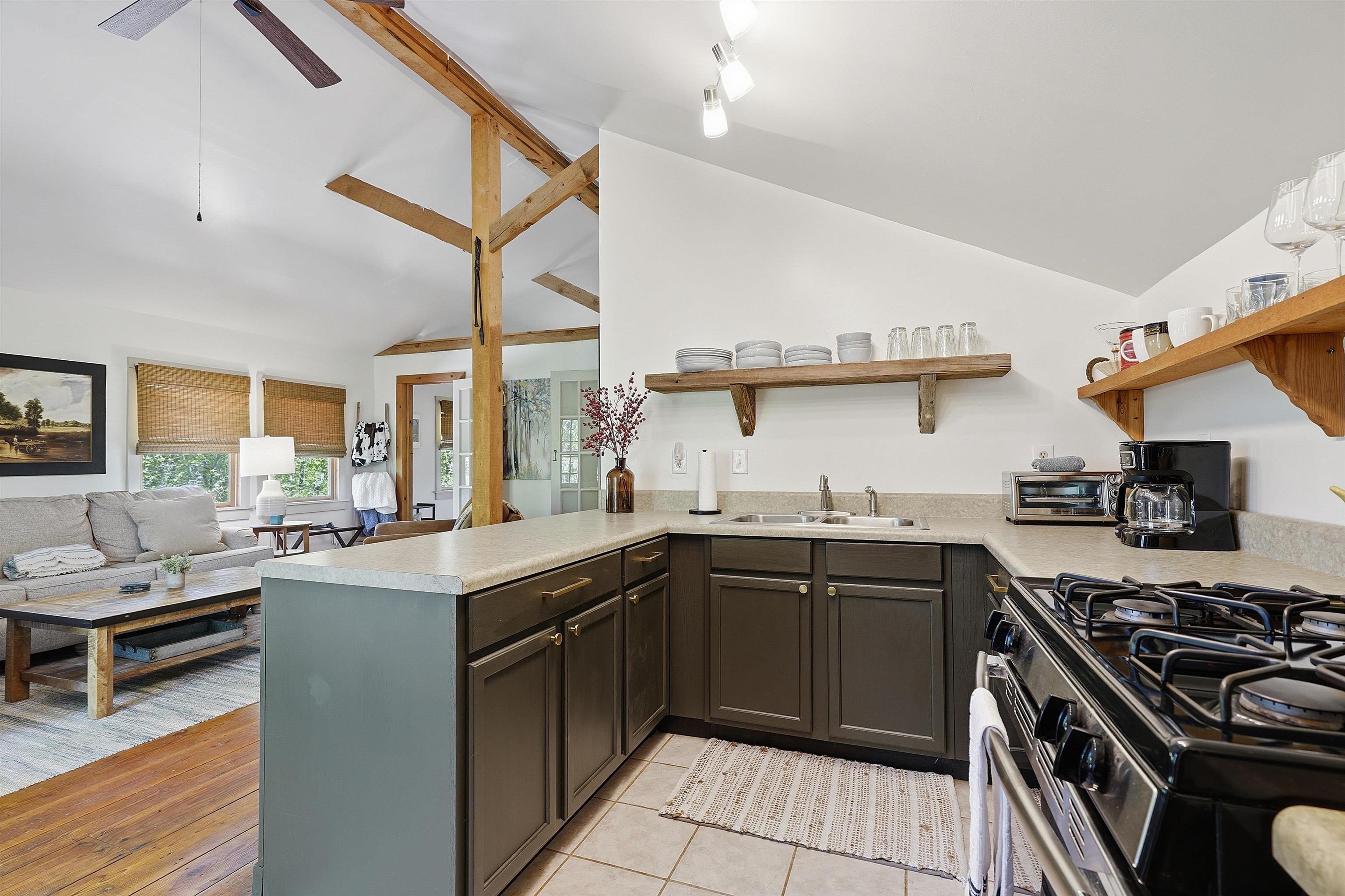 723 N Highland Road Property Photo 39