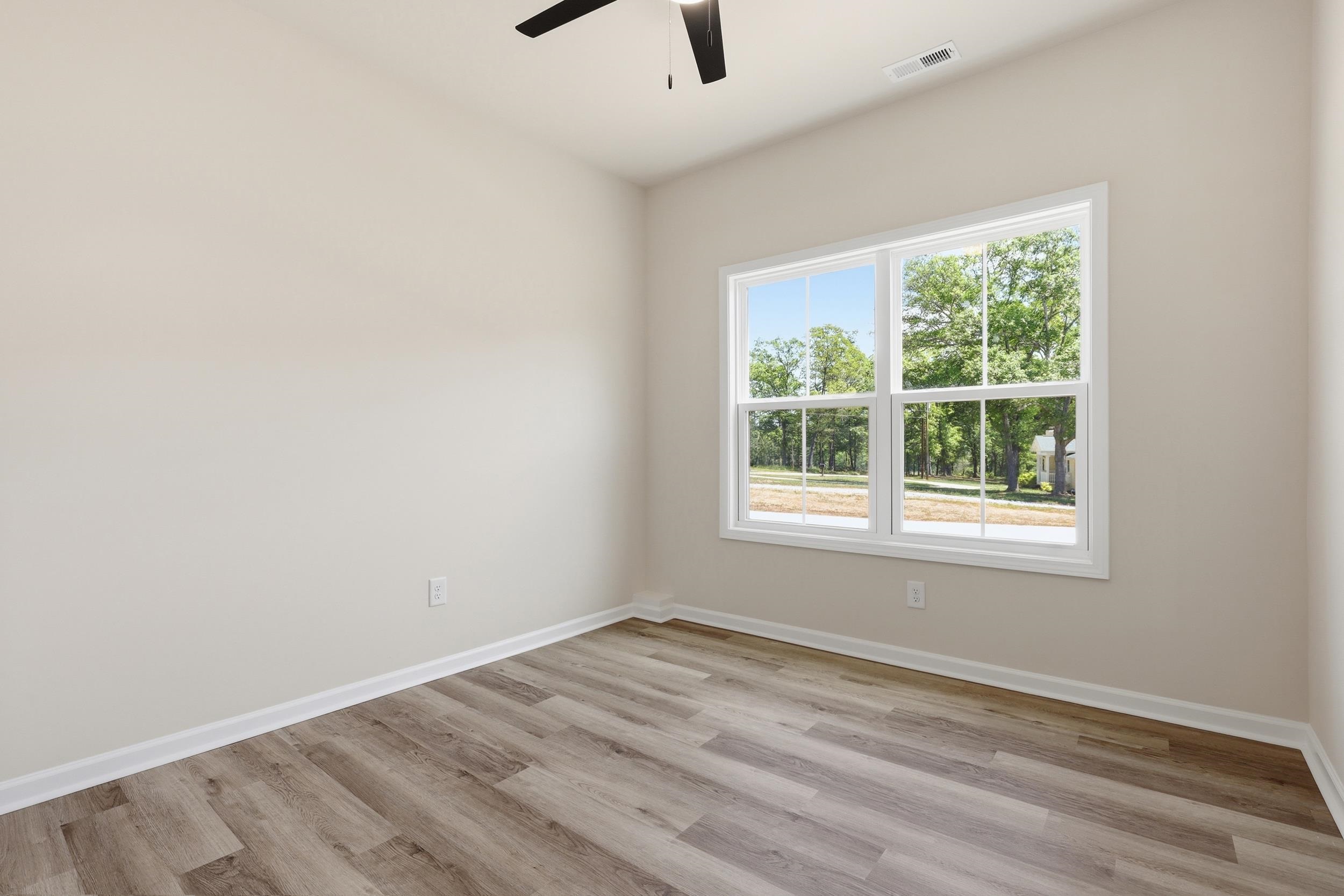 409 Wyatt Road Property Photo 10