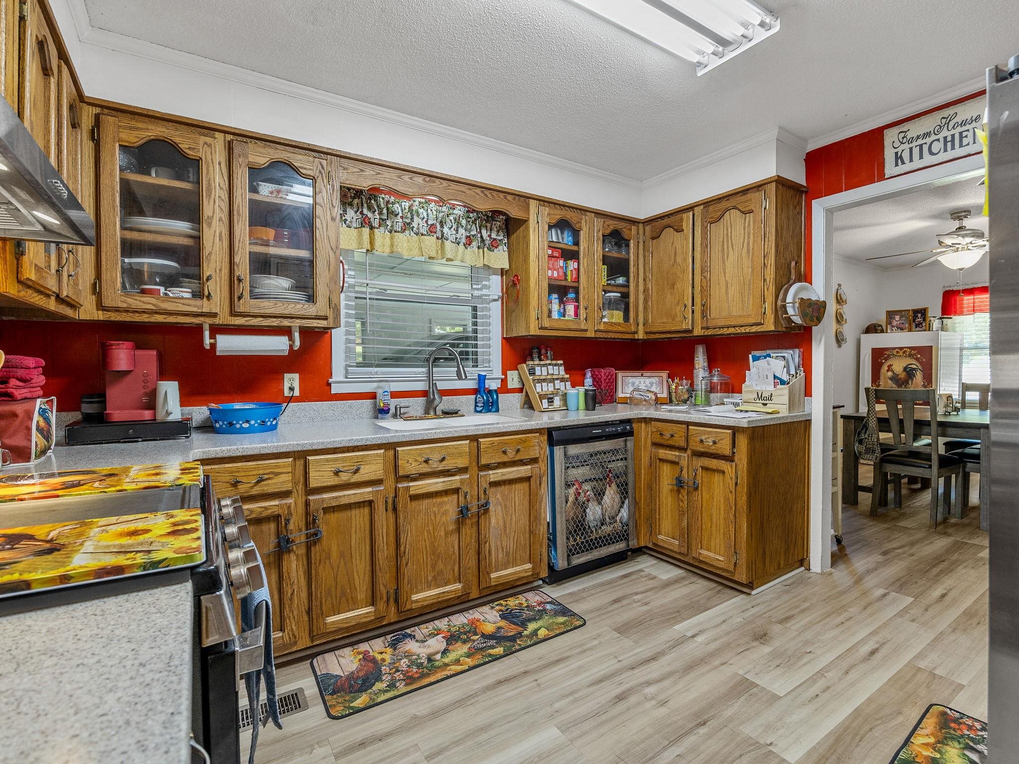 118 Brookside Drive Property Photo 6