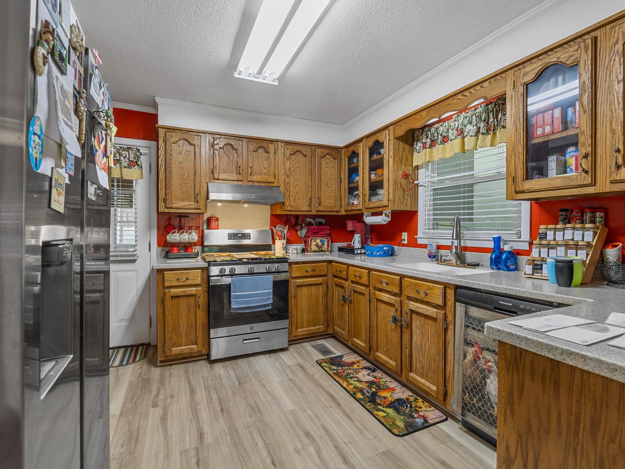 118 Brookside Drive Property Photo 7