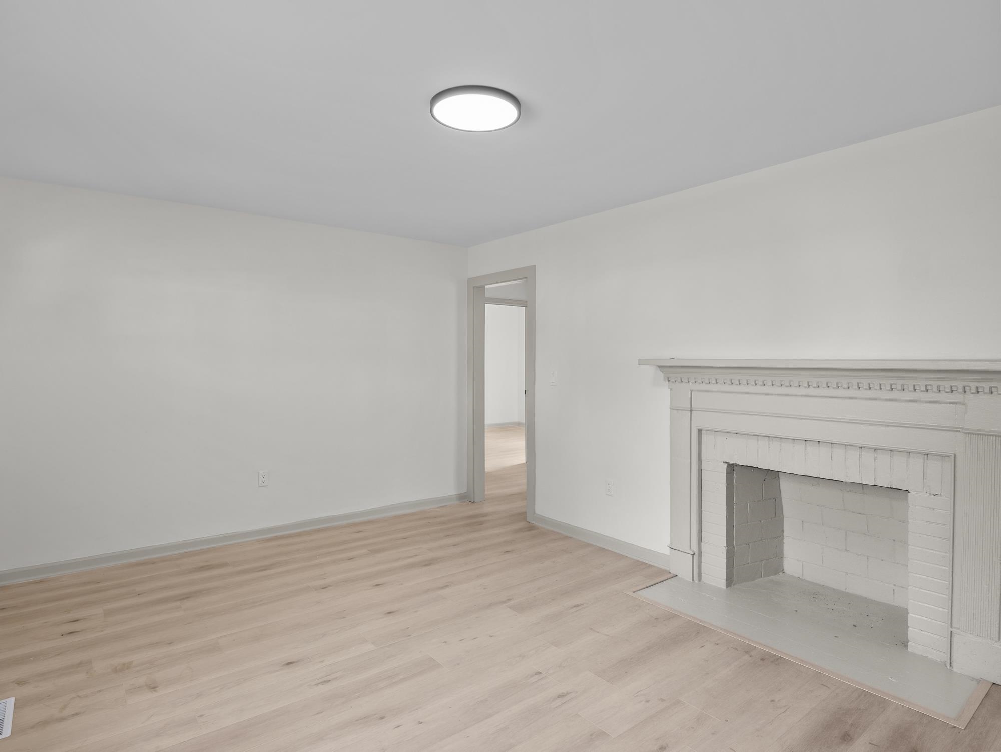 802 S Liberty Street Property Photo 7