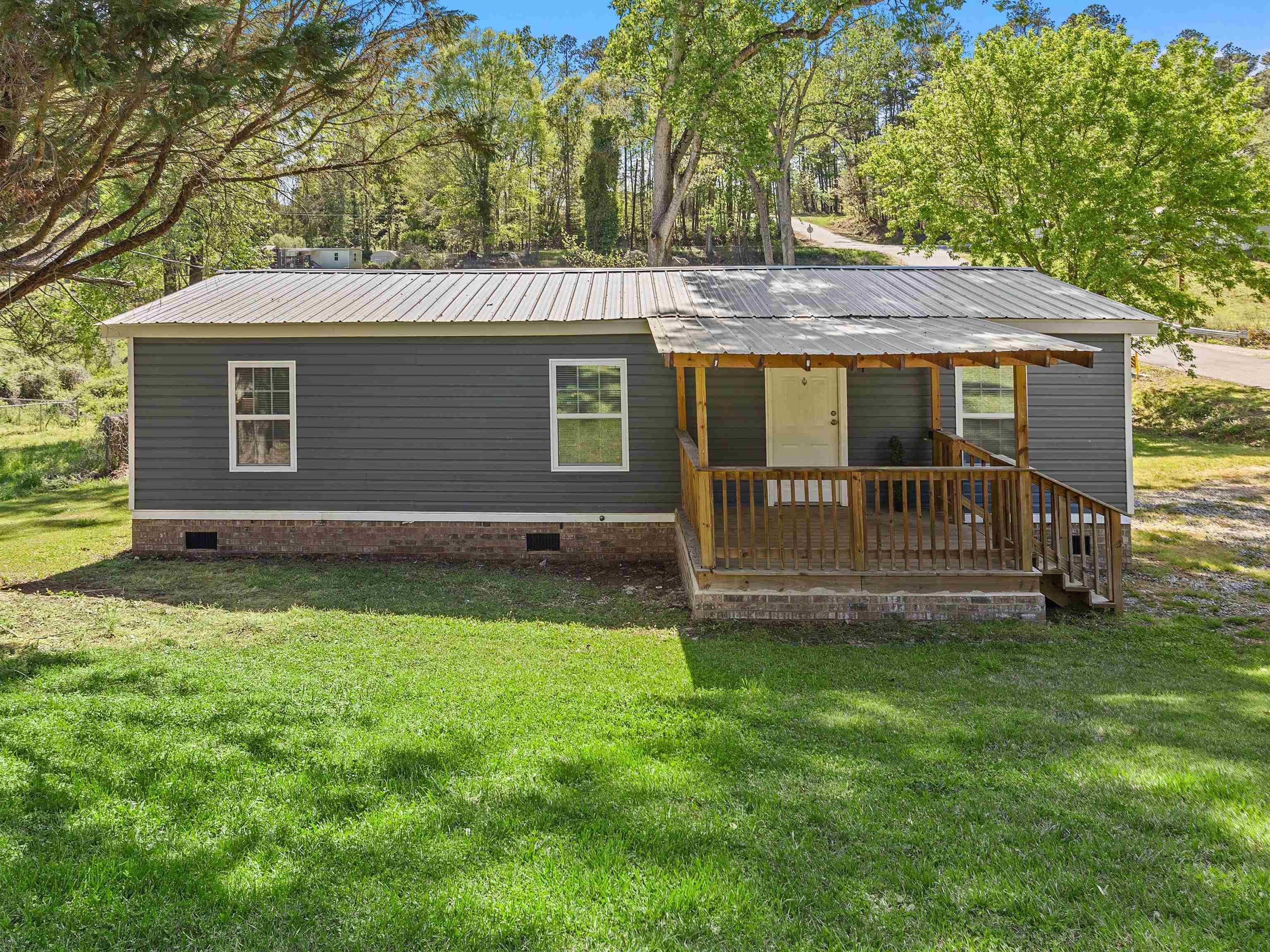 100 Marie Drive Property Photo 1