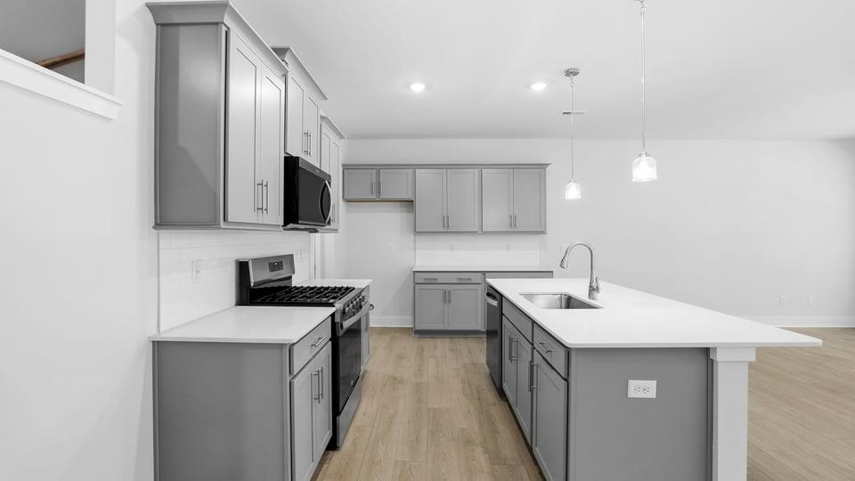 709 Lesbury Lane Property Photo 8