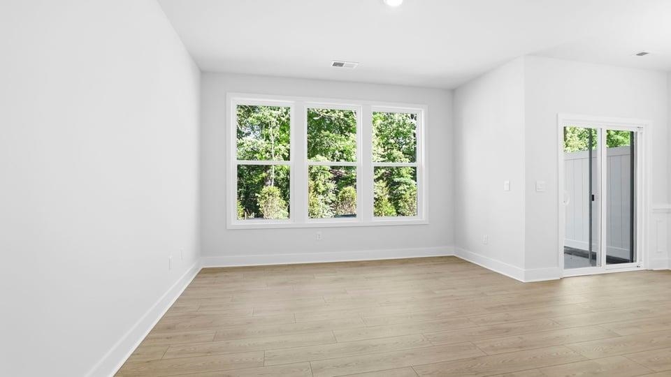 709 Lesbury Lane Property Photo 12