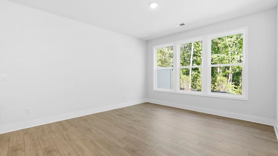 709 Lesbury Lane Property Photo 13