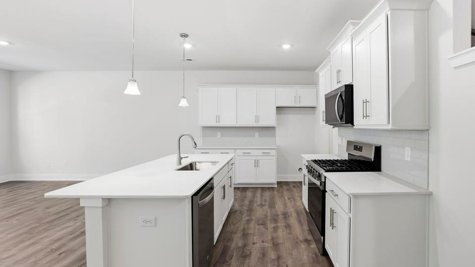 711 Lesbury Lane Property Photo 8