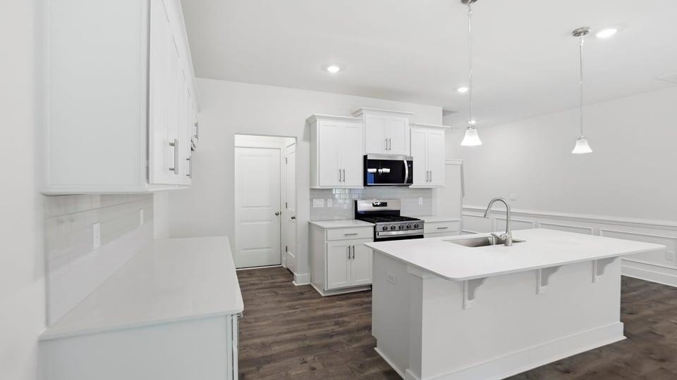 711 Lesbury Lane Property Photo 11