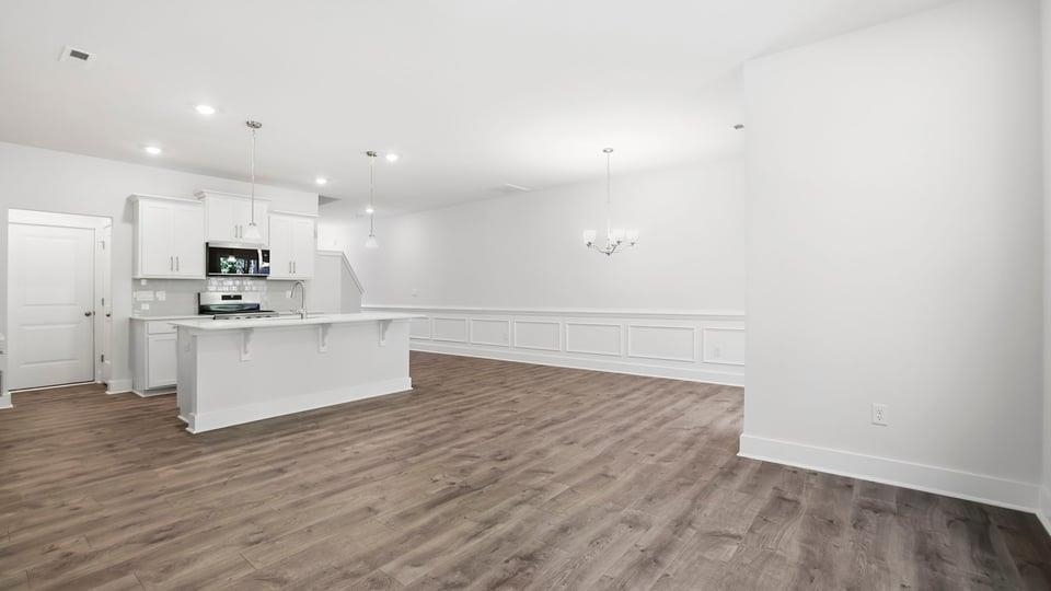 711 Lesbury Lane Property Photo 16
