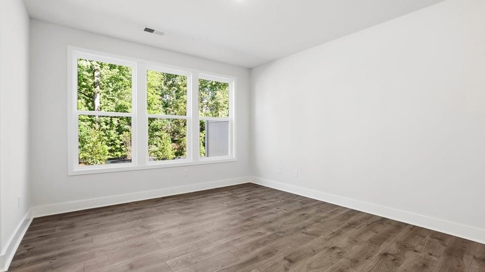 711 Lesbury Lane Property Photo 18