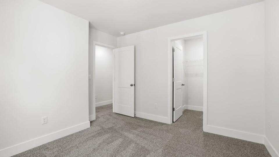 711 Lesbury Lane Property Photo 25