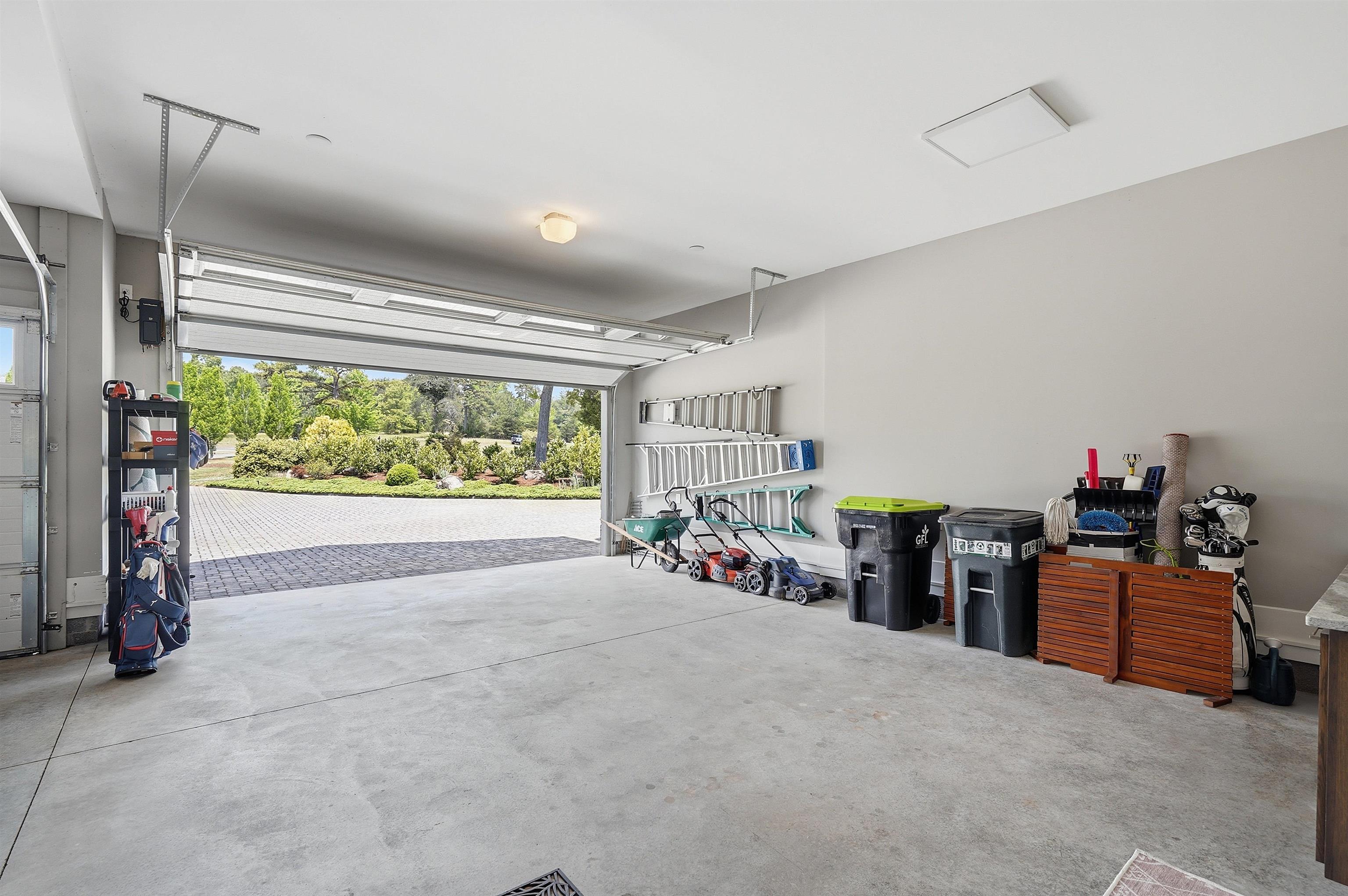 984 Mapleton Lane Property Photo 43