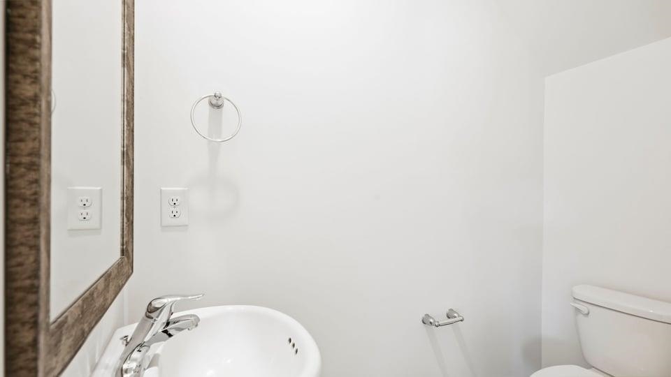 811 Embark Circle Property Photo 28