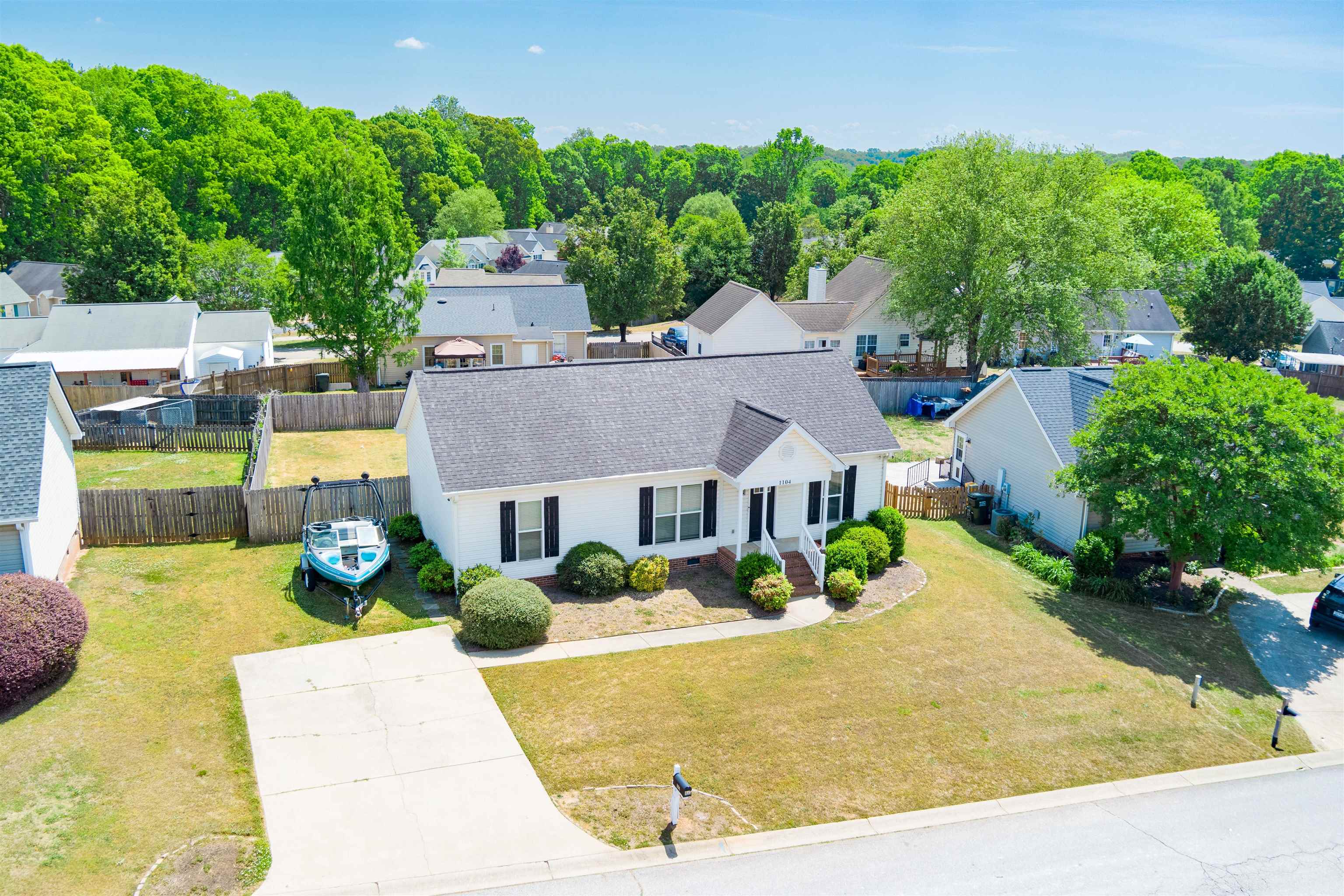 1104 Dunwoody Drive Property Photo 17