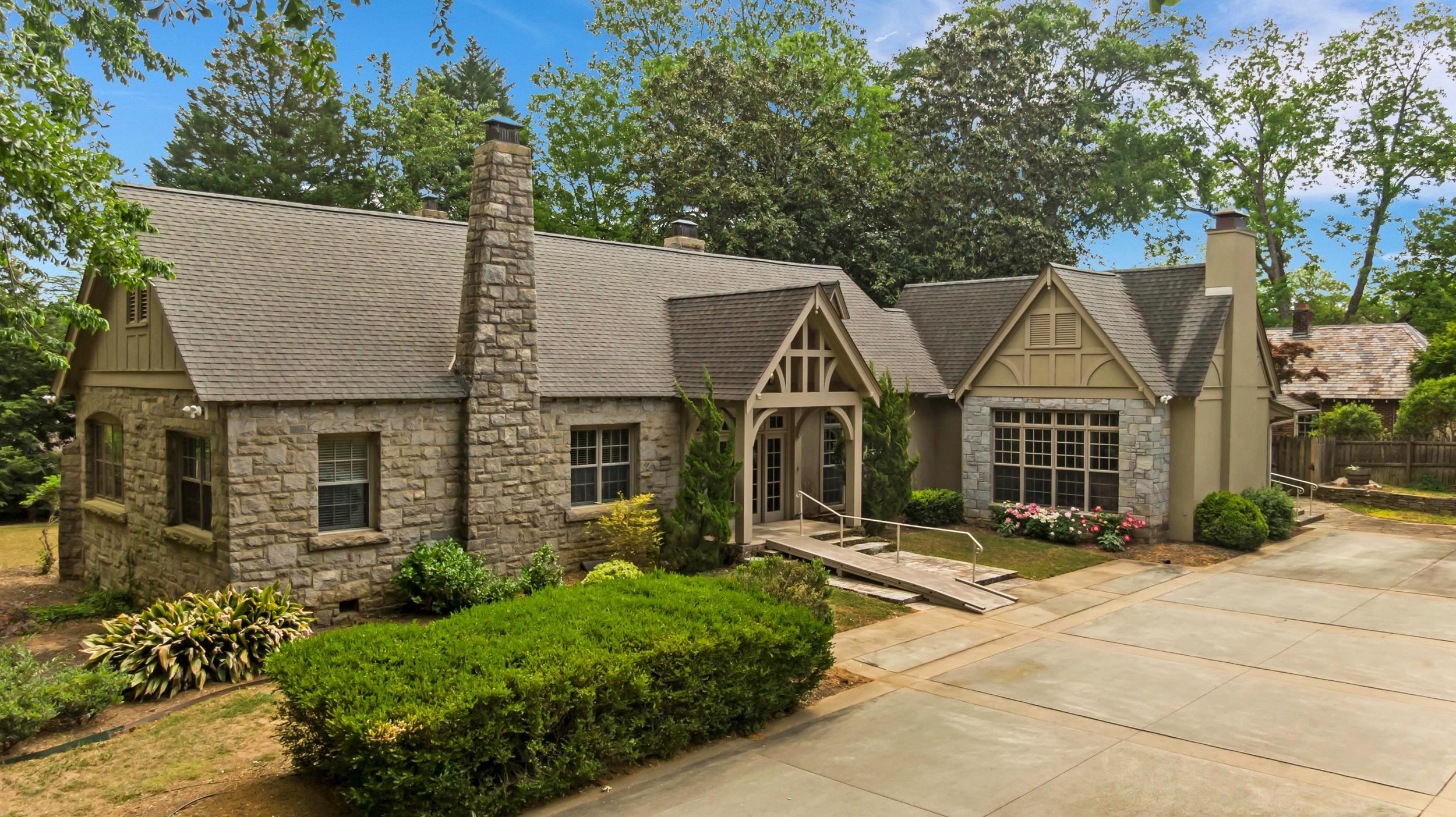 363 Connecticut Avenue Property Photo 3