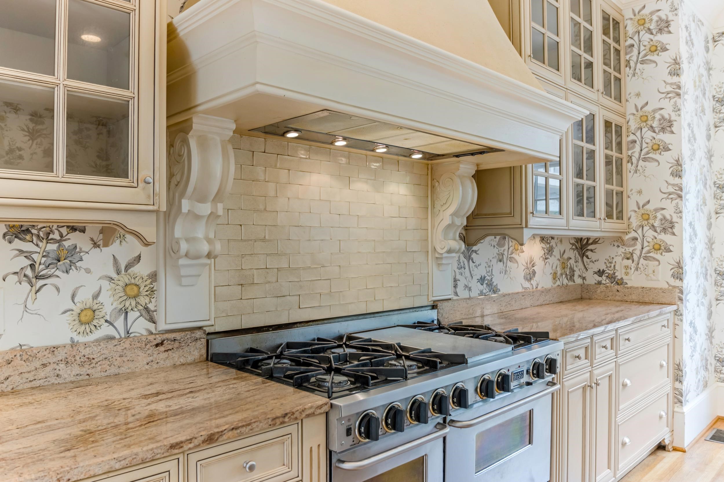 363 Connecticut Avenue Property Photo 14