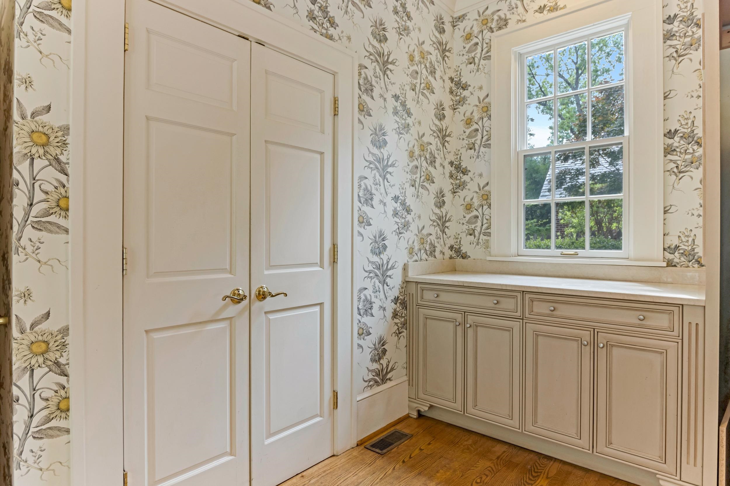363 Connecticut Avenue Property Photo 16