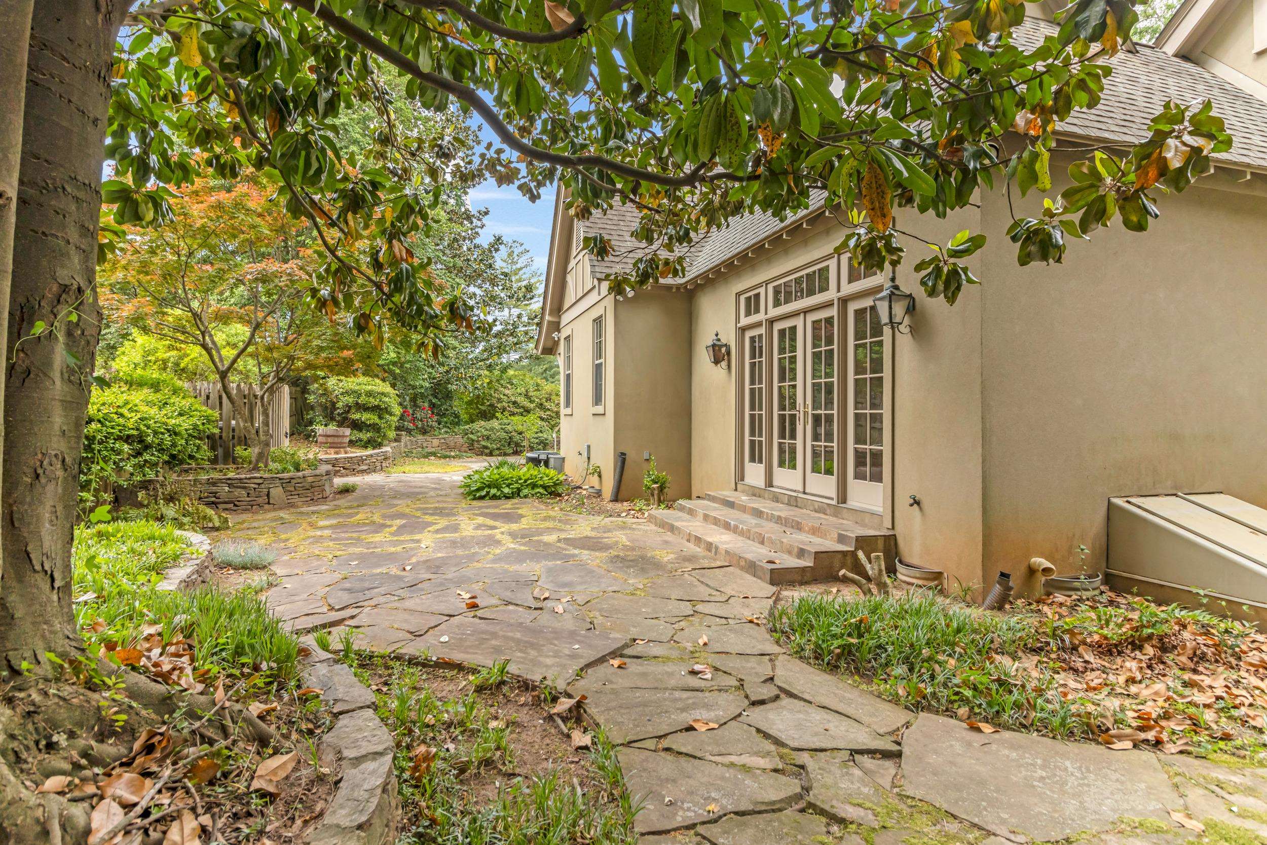 363 Connecticut Avenue Property Photo 44