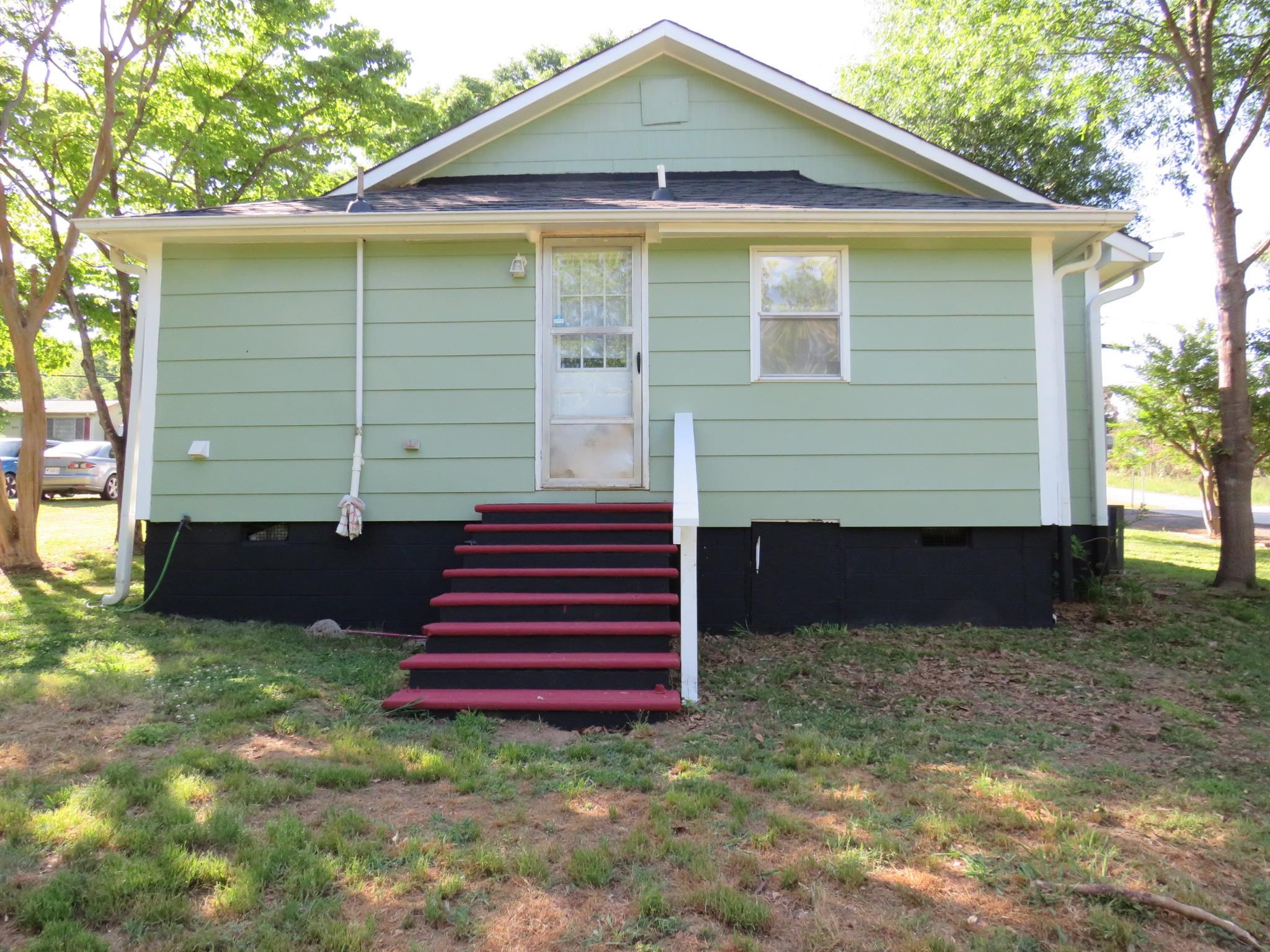 406 River Drive Property Photo 8