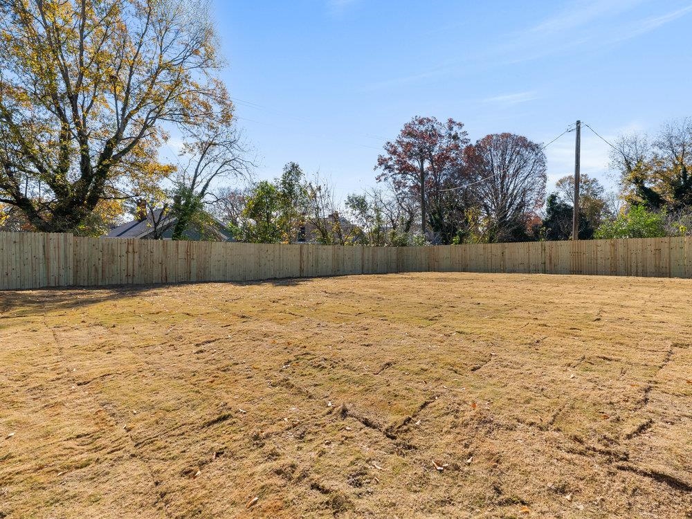 367 College Street Property Photo 3