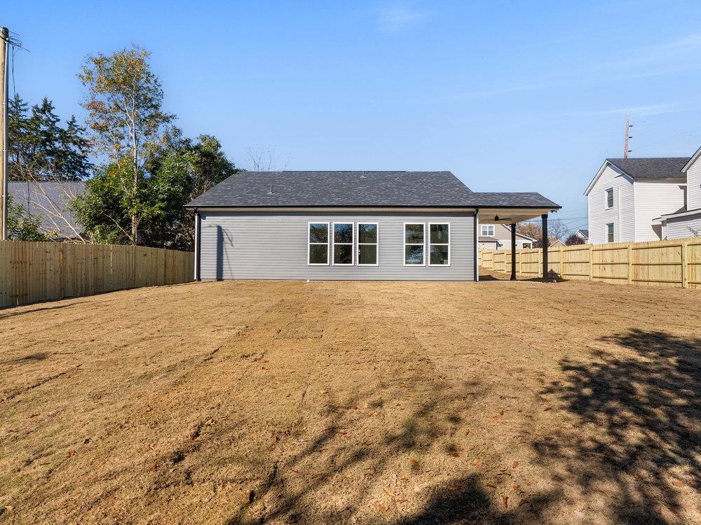 367 College Street Property Photo 5