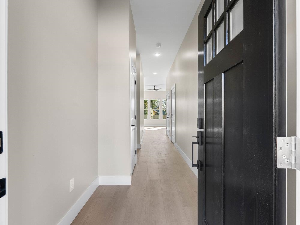 367 College Street Property Photo 10