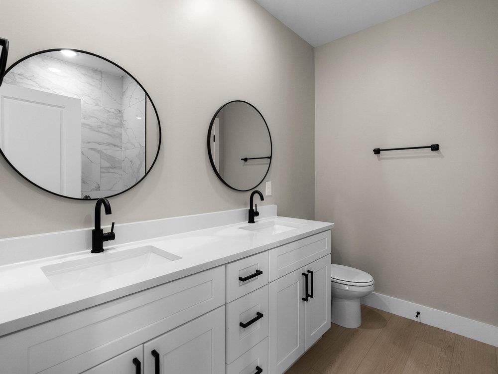 367 College Street Property Photo 26