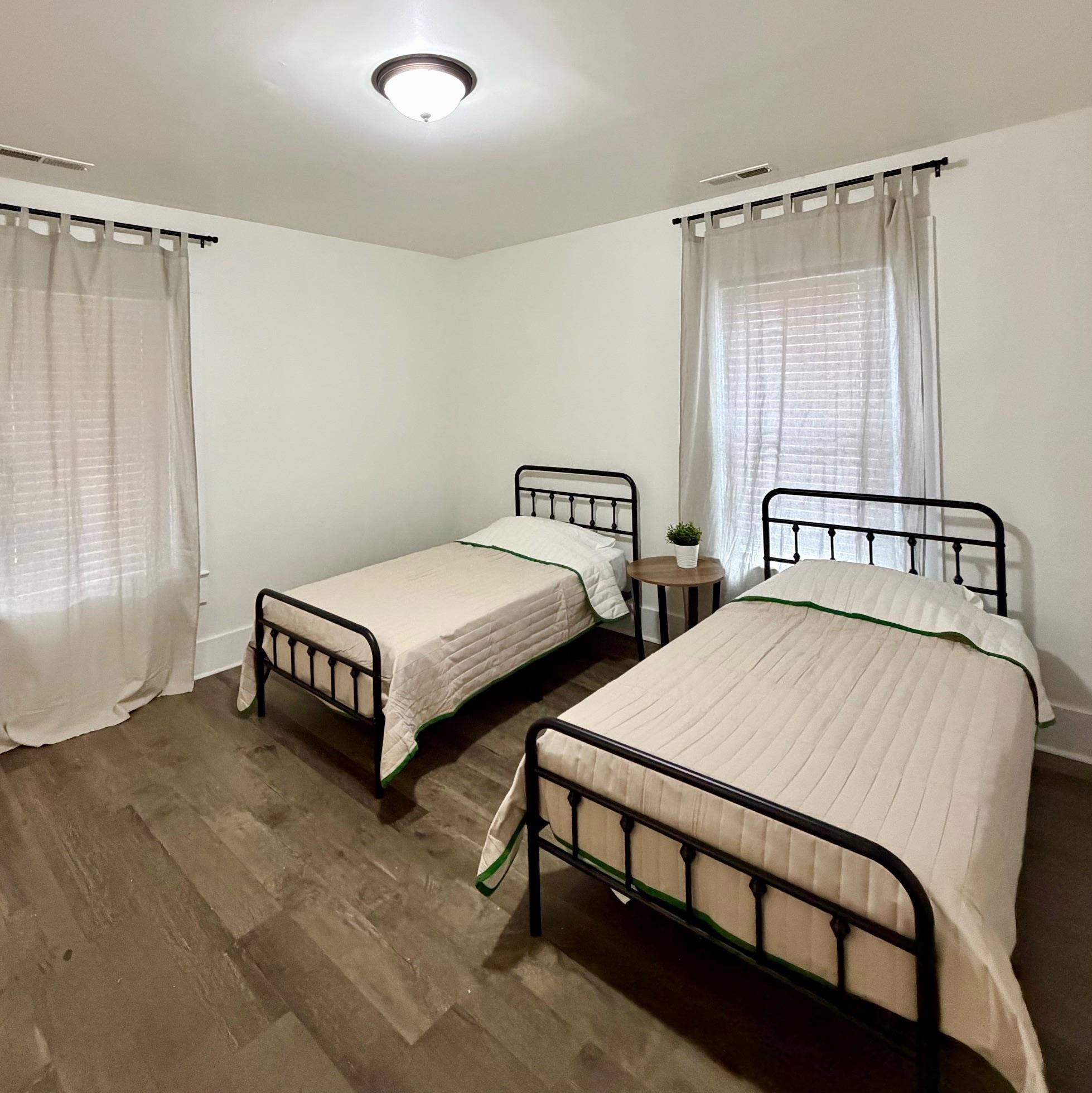 306 Manning St Property Photo 11