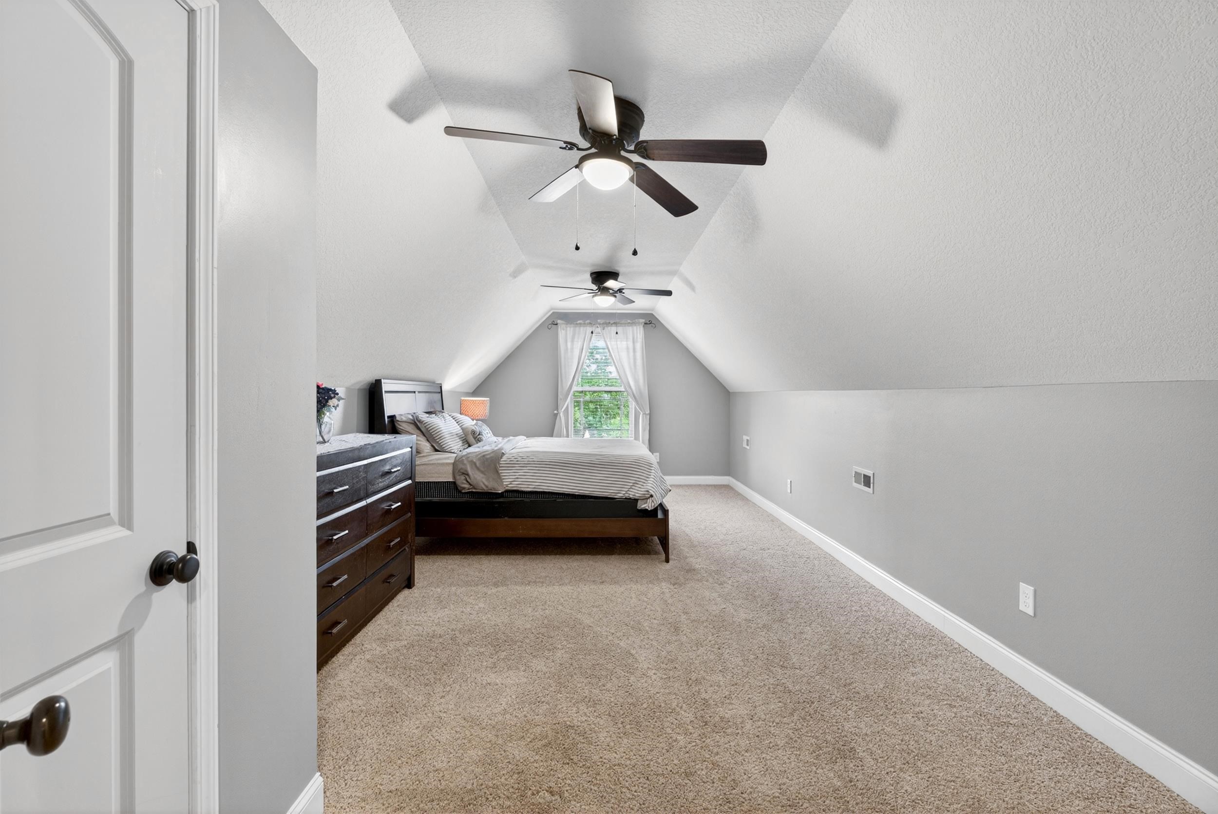 112 Trotter Court Property Photo 23