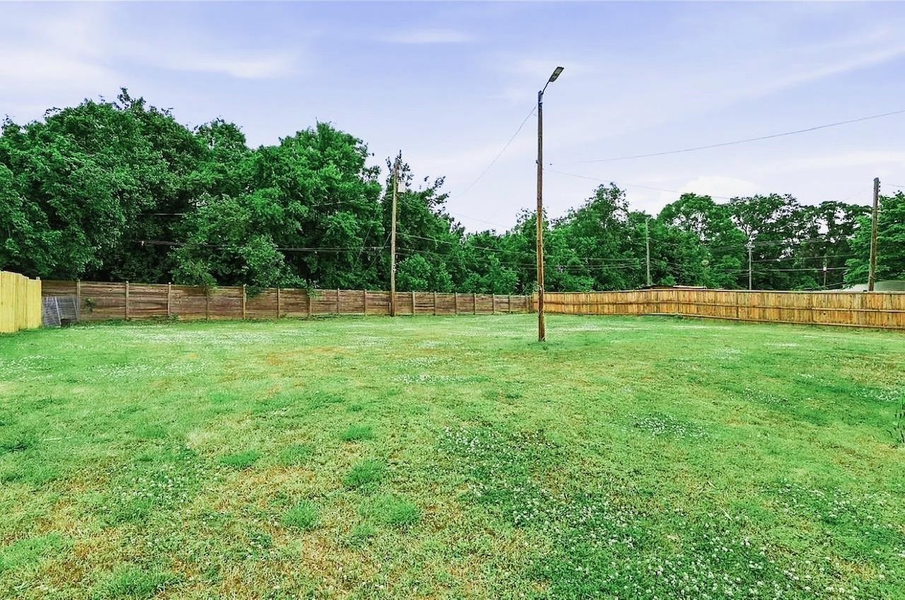 4 Front Street Property Photo 19
