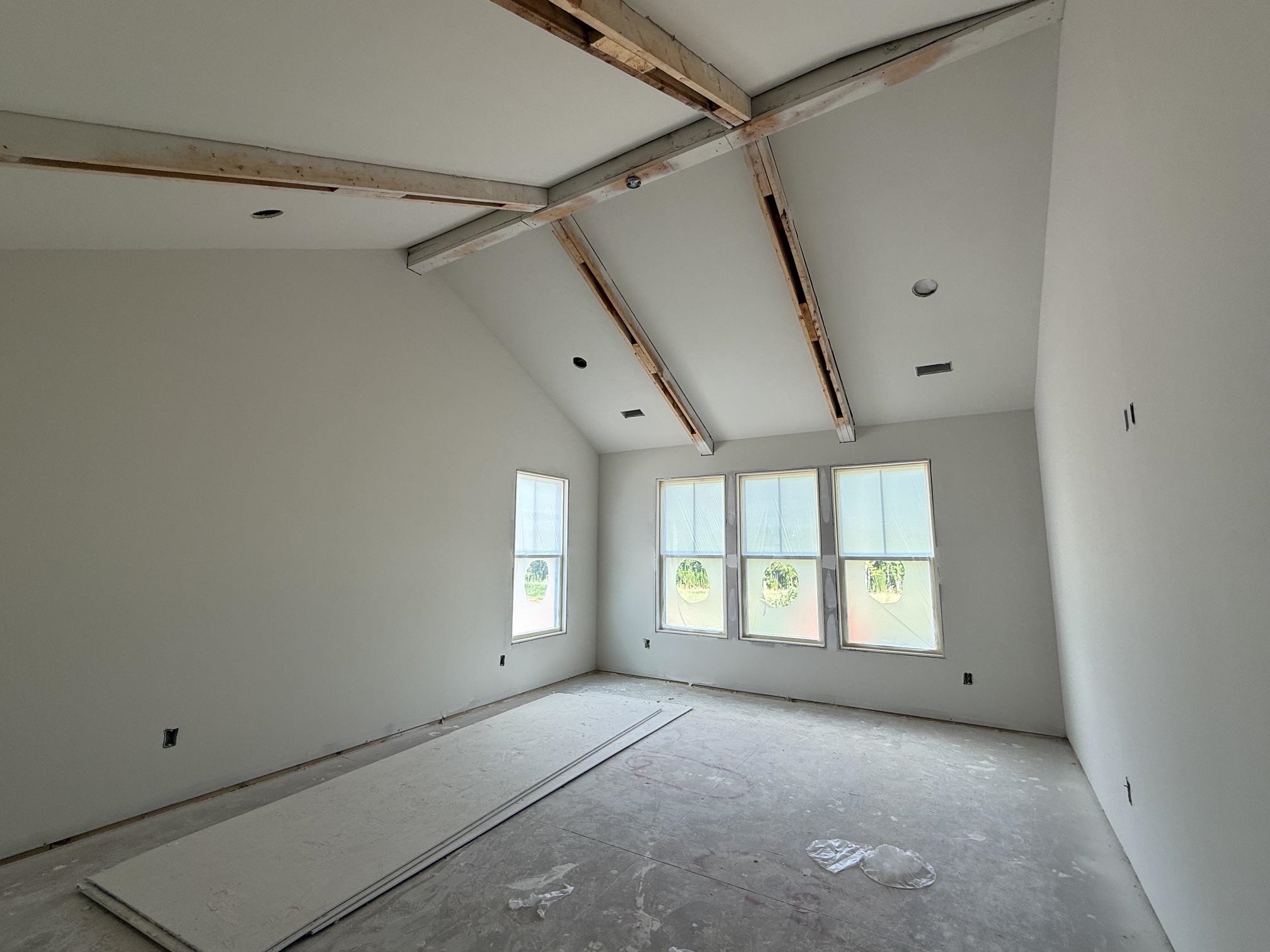 4064 Hollybank Drive Property Photo 5