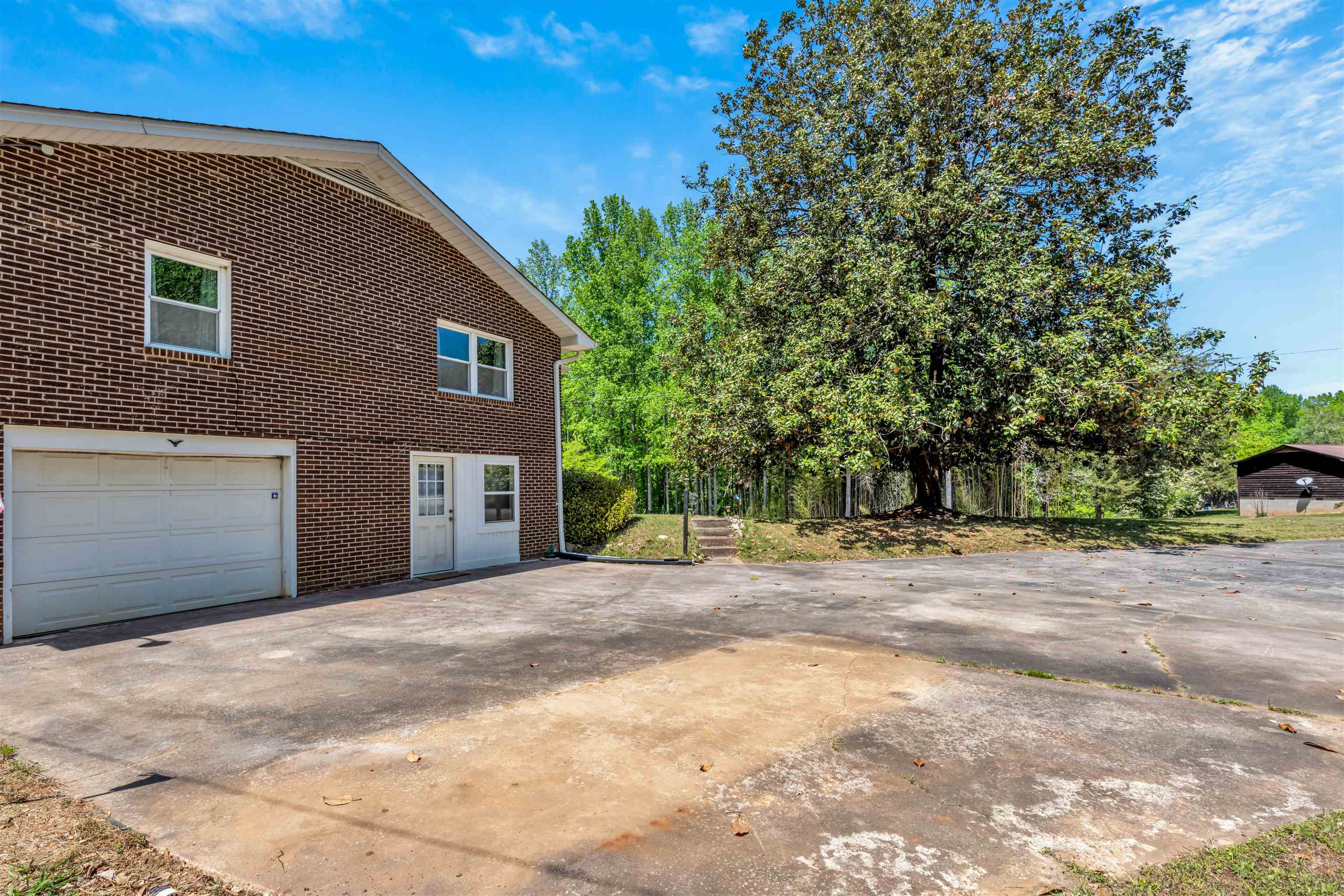 213 Nursery Road Property Photo 22