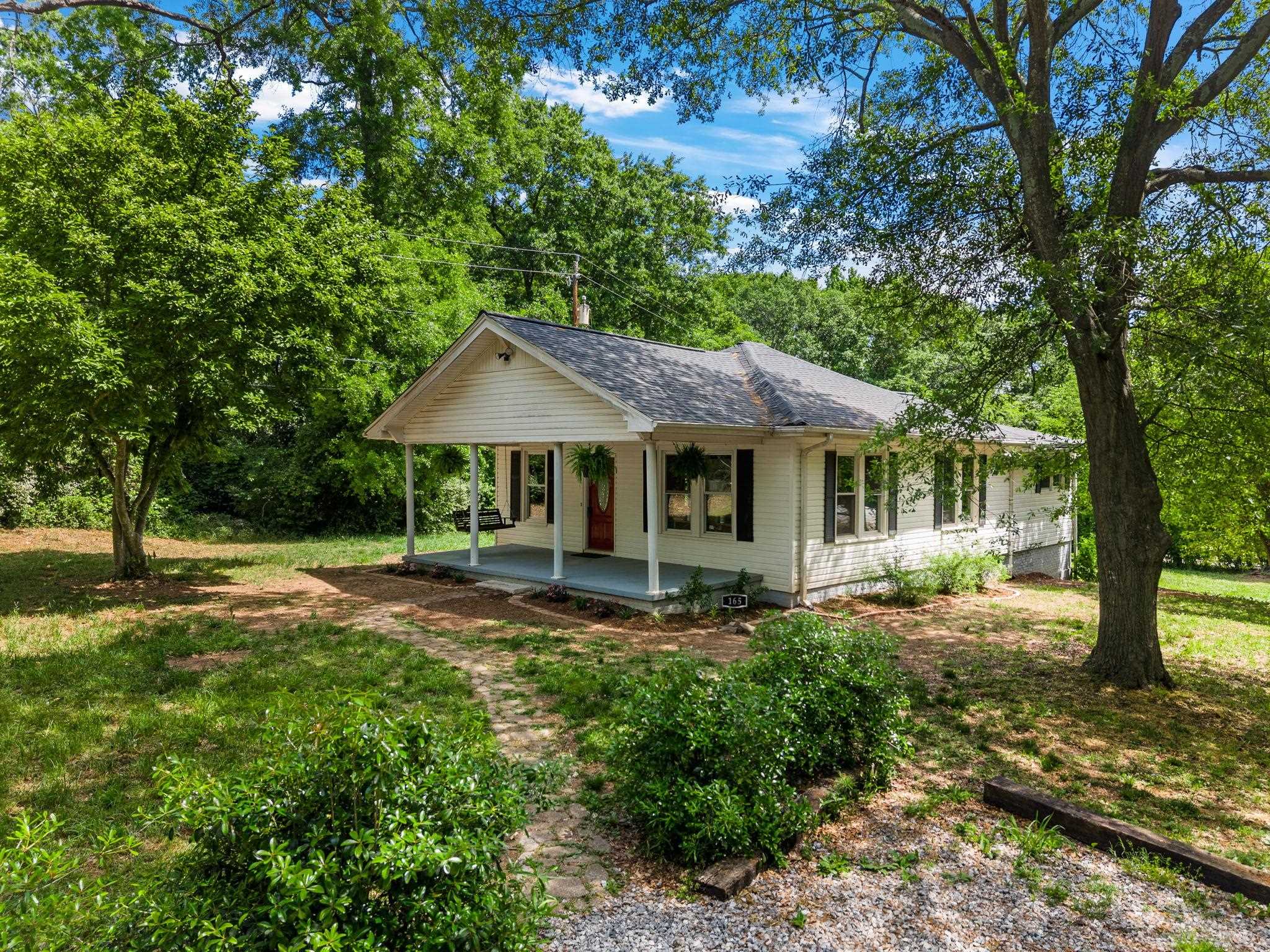 165 Jewell Road Property Photo 2