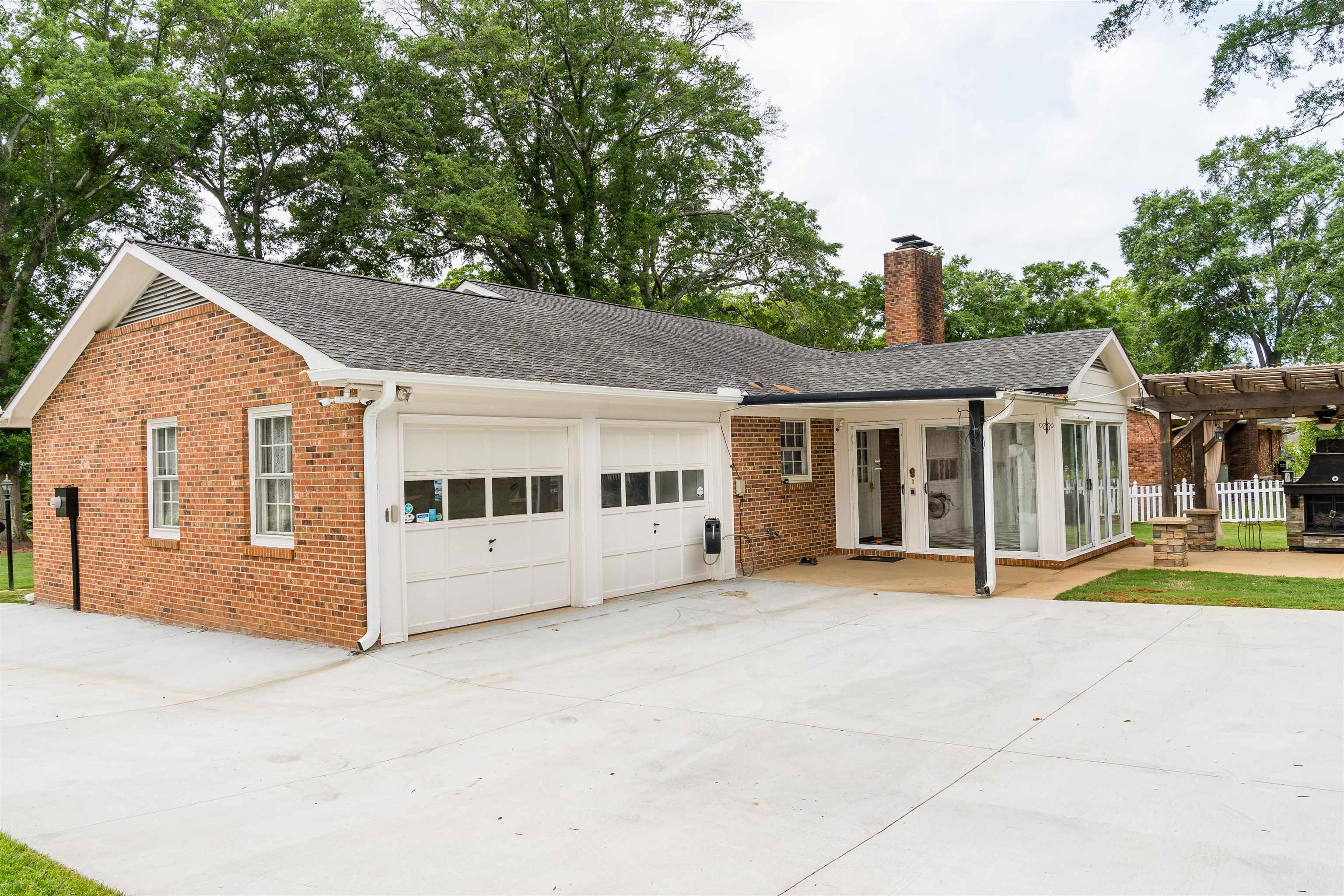 108 Ridgeway Road Property Photo 2