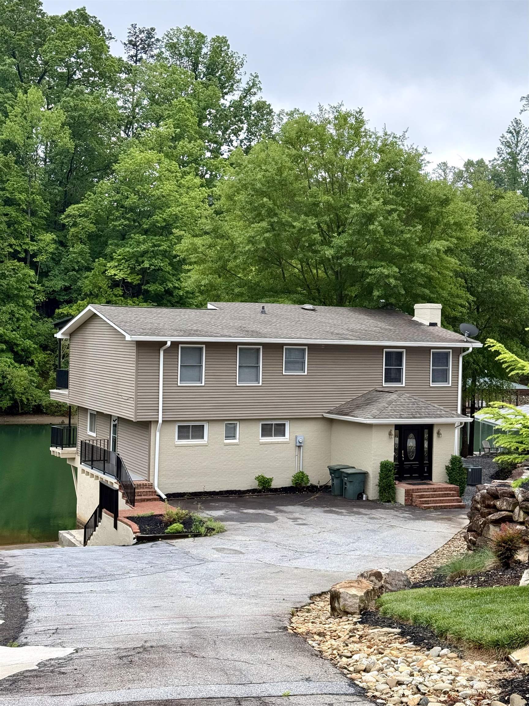 1200 Loran Pointe Circle Property Photo 1