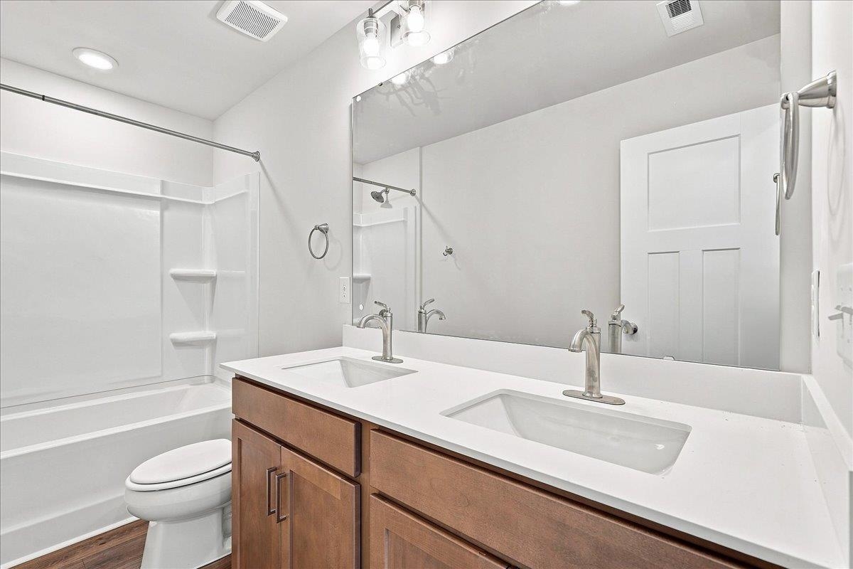 130 Mossend Street Property Photo 29