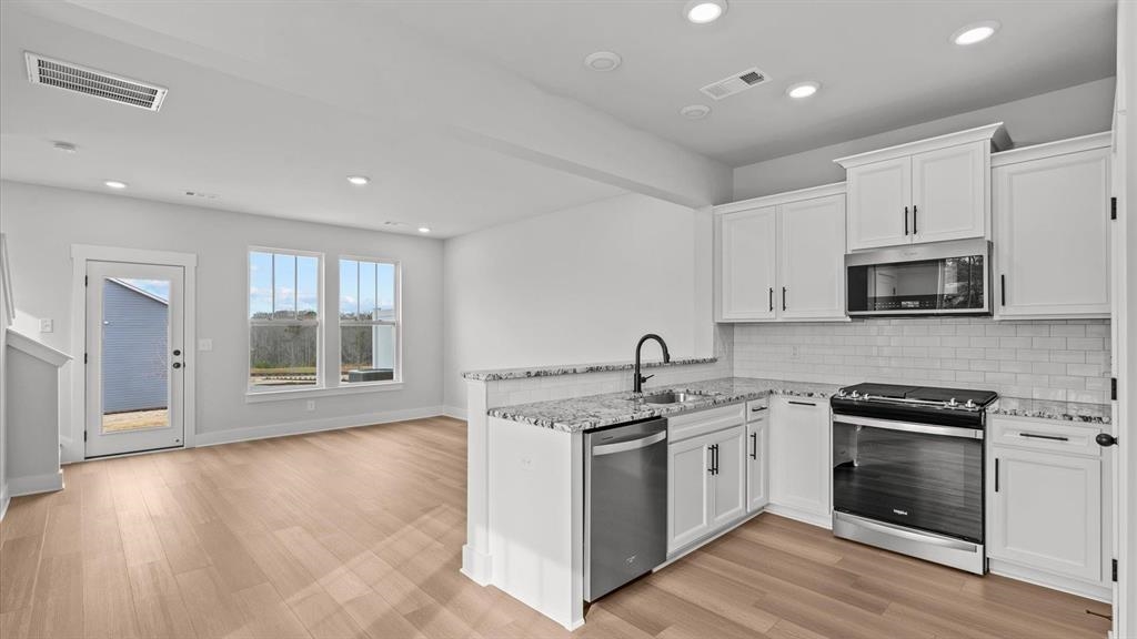 109 Dalmatian Drive Property Photo 6