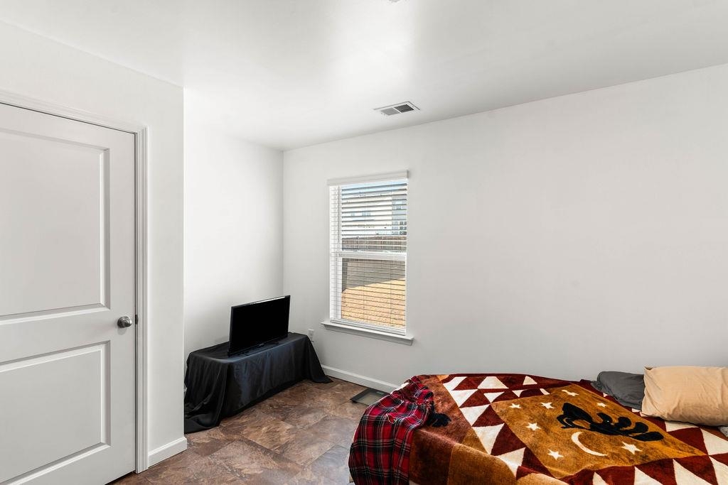 769 Ashwood Way Property Photo 10