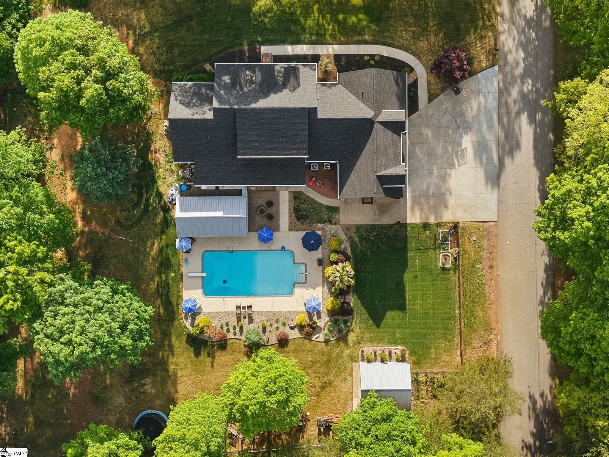 1408 Beverly Road Property Photo 3