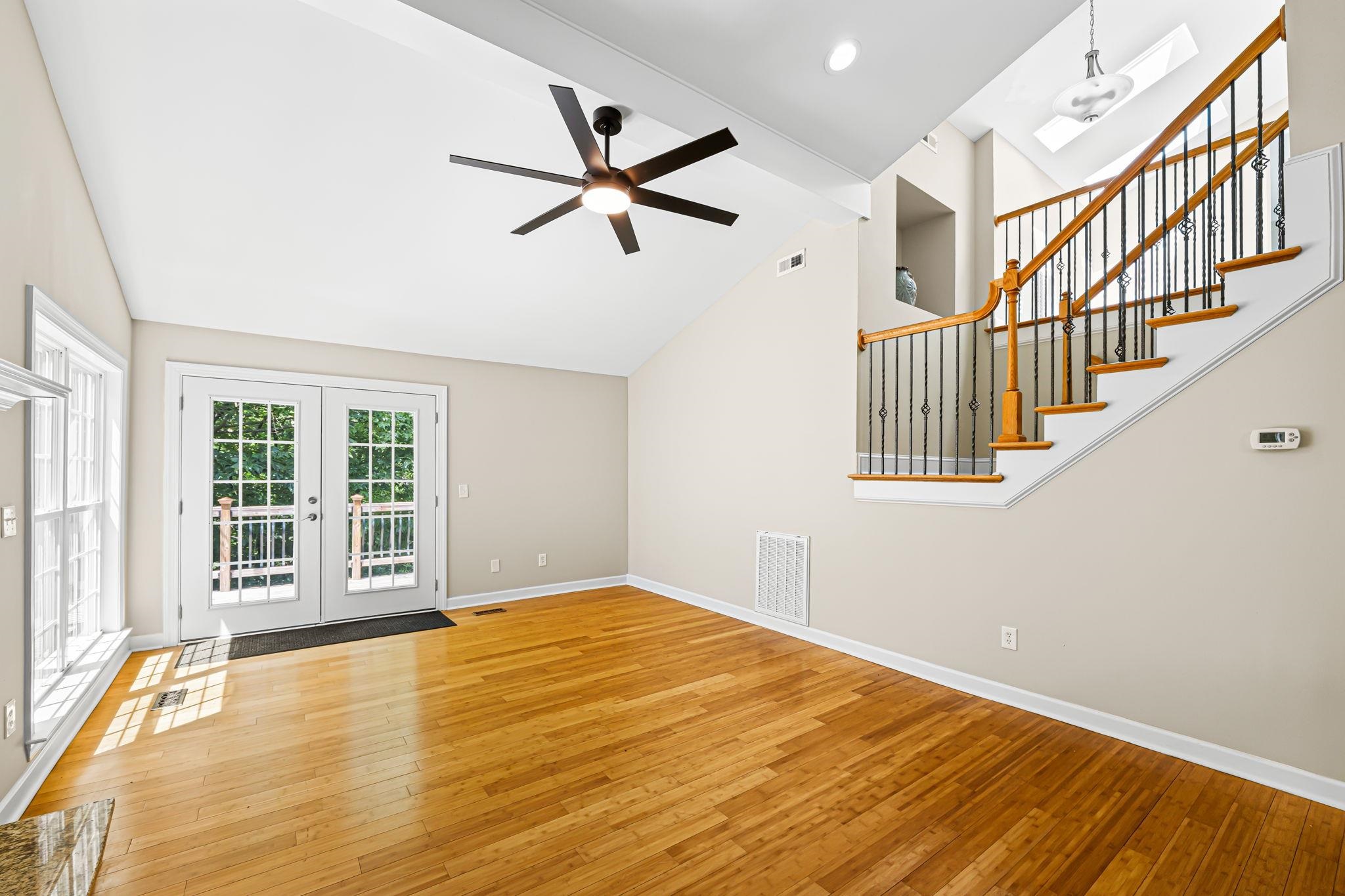 125 Houston Street Property Photo 13