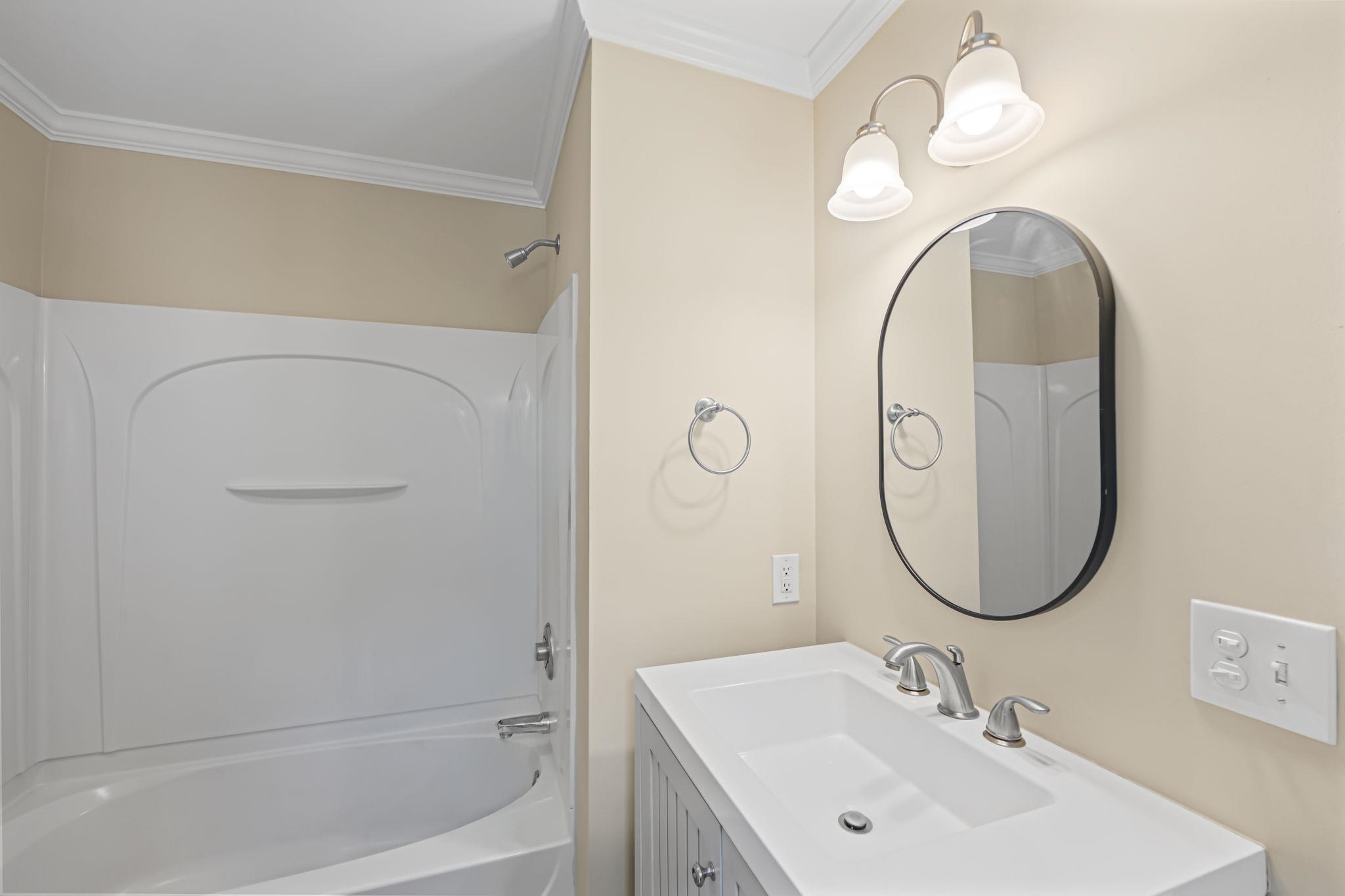125 Houston Street Property Photo 29