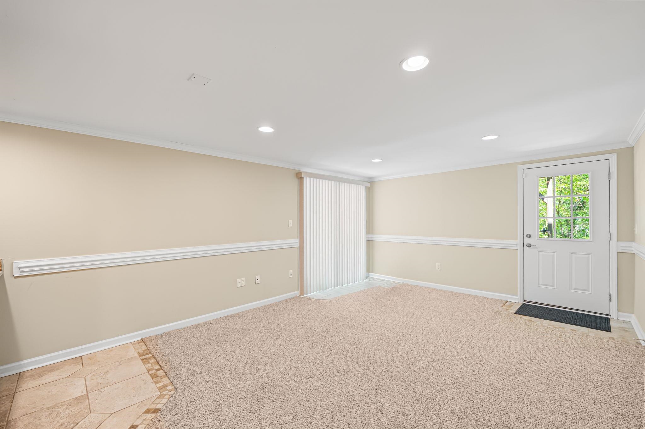 125 Houston Street Property Photo 34