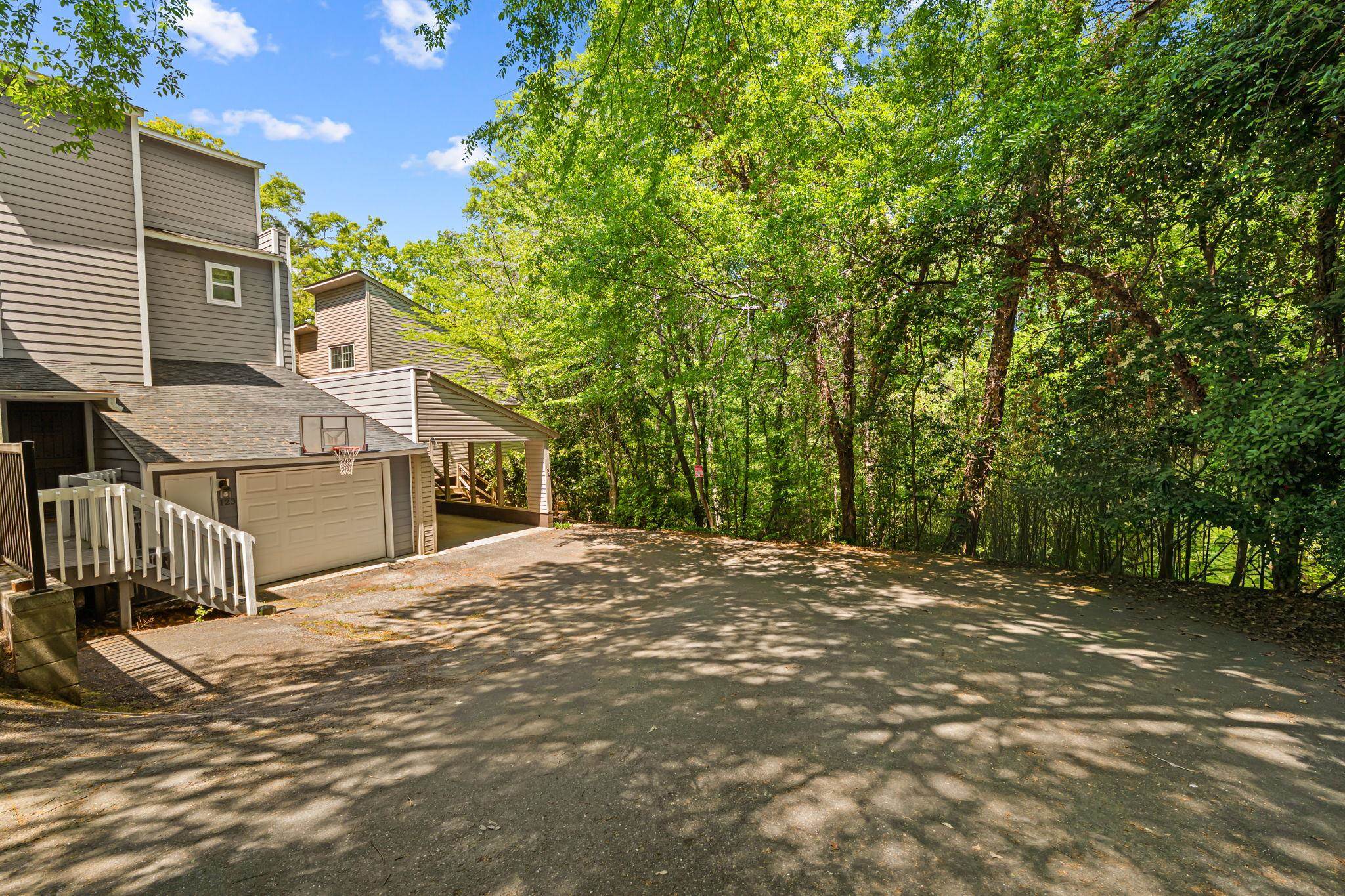 125 Houston Street Property Photo 43