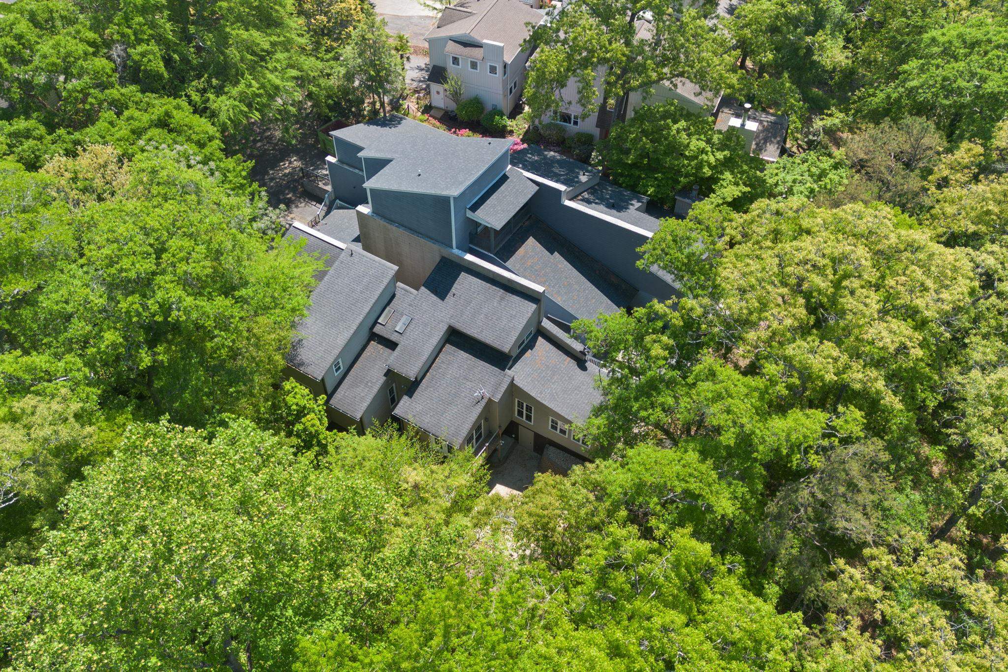 125 Houston Street Property Photo 47