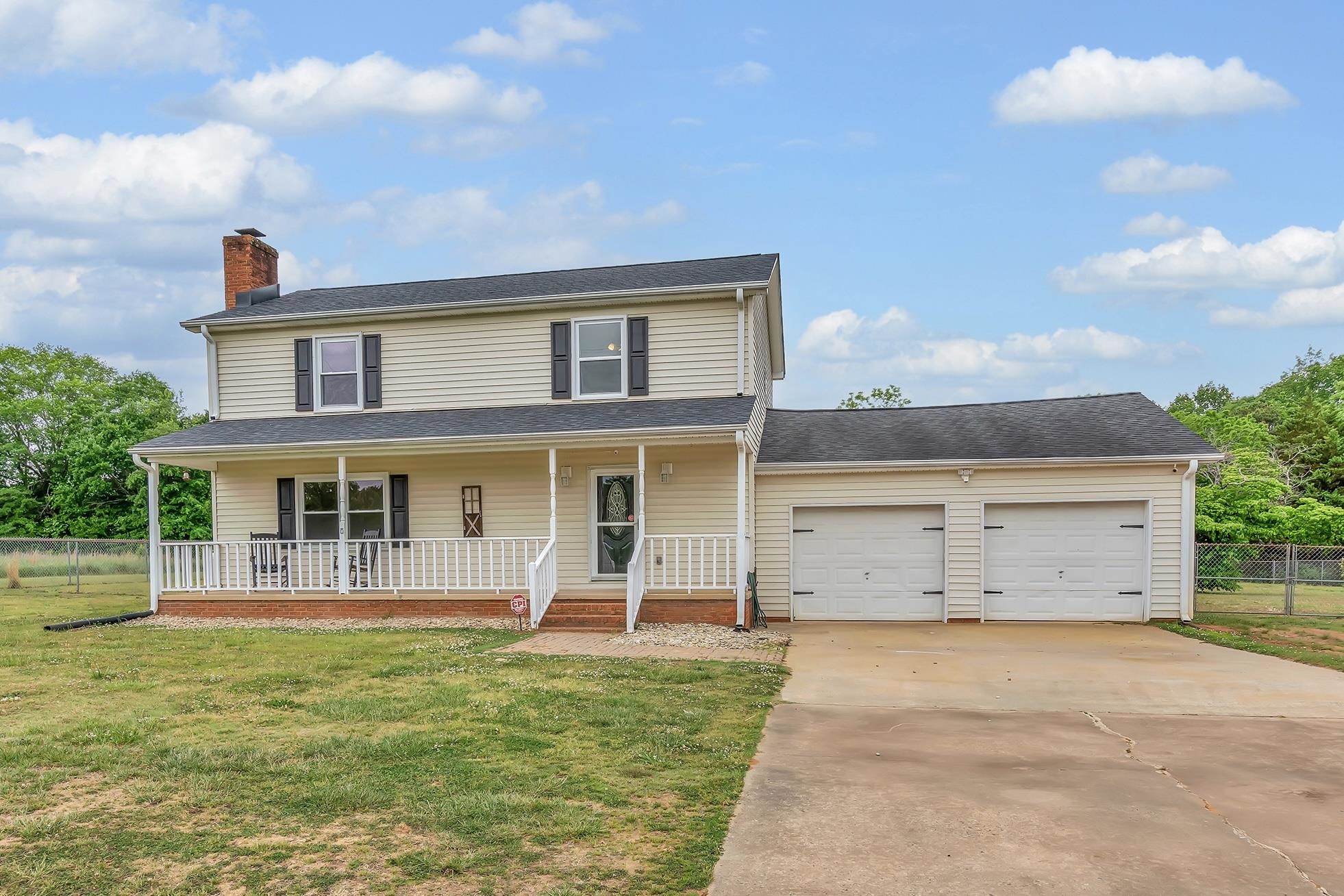 1359 Old Post Road Property Photo 1