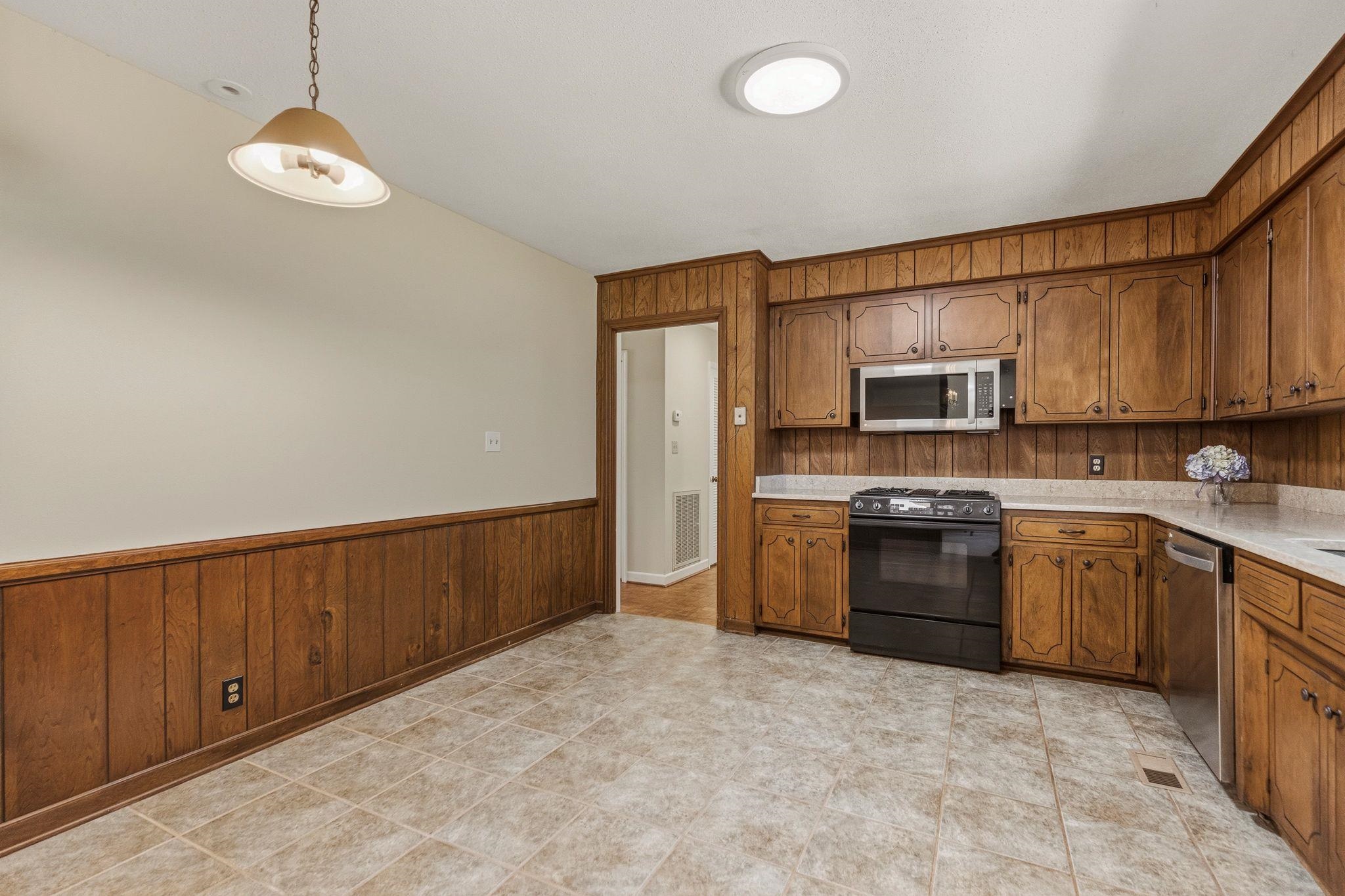 479 Ransdell Drive Property Photo 12
