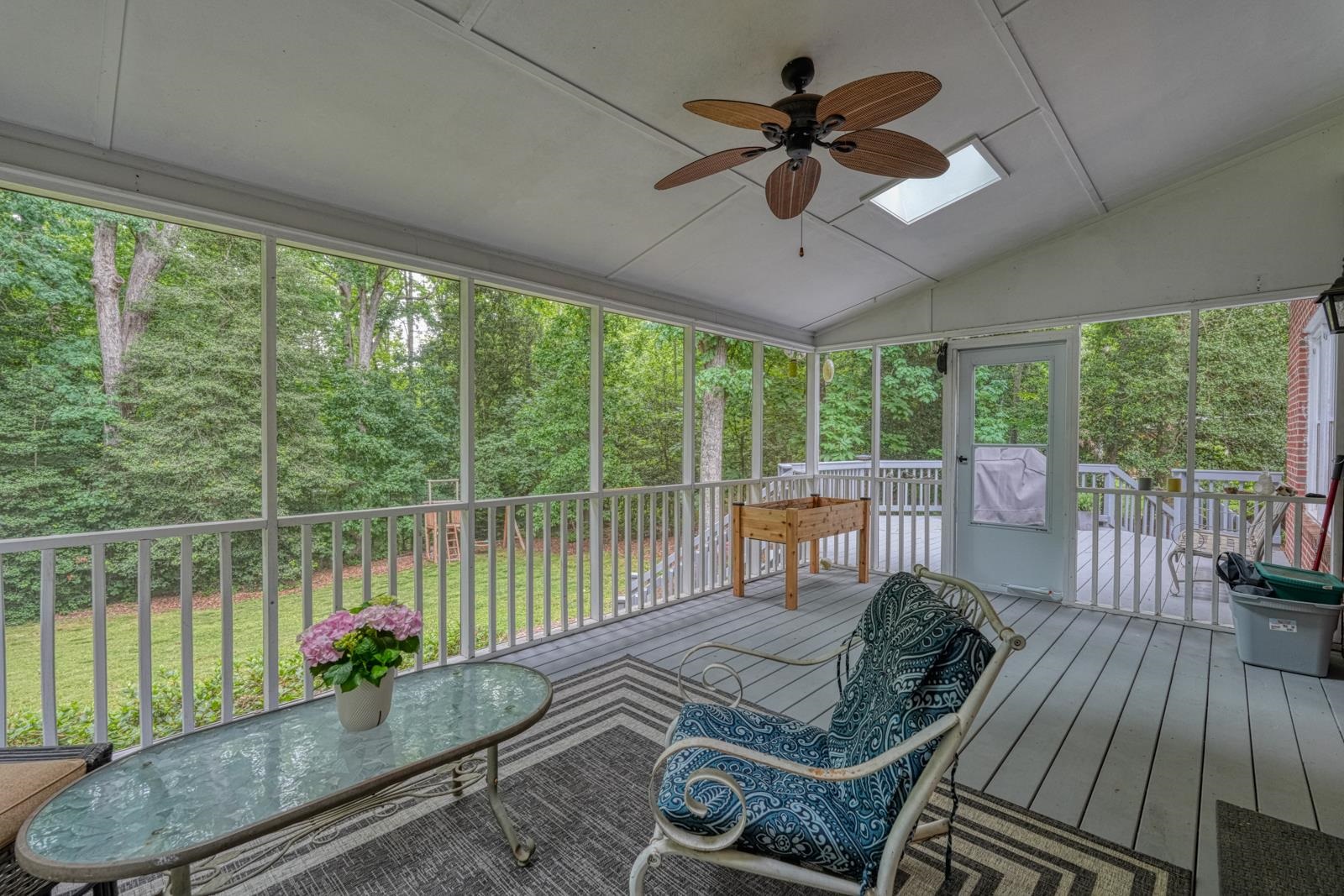 343 English Oak Road Property Photo 42