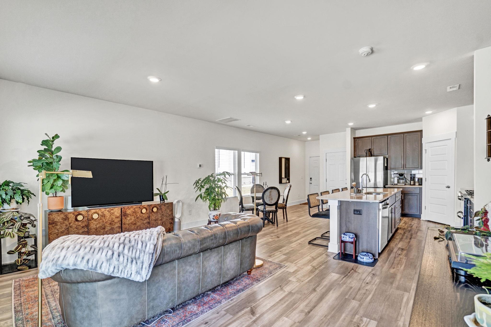 31 Centimeters Drive Property Photo 18