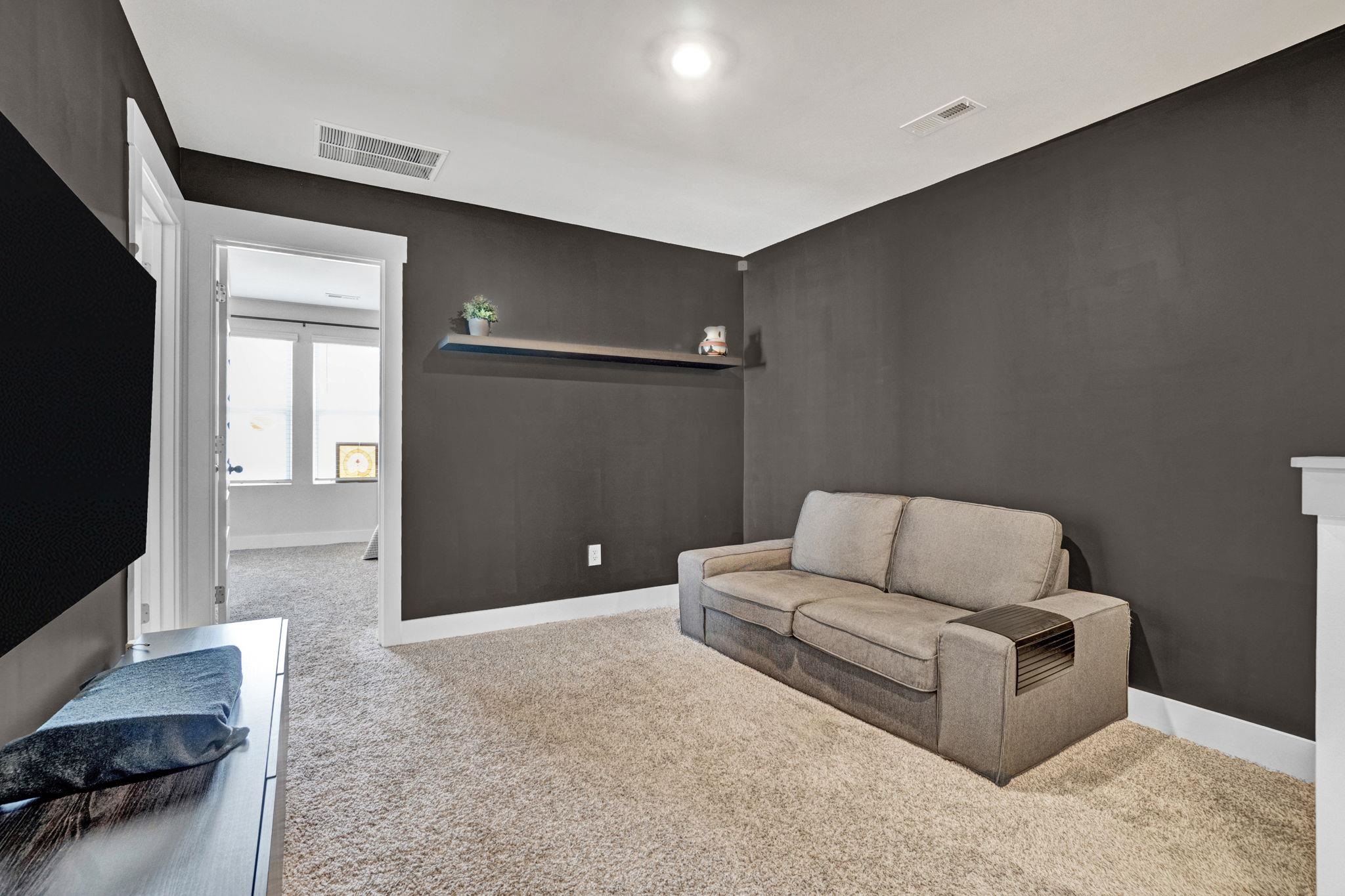 31 Centimeters Drive Property Photo 24