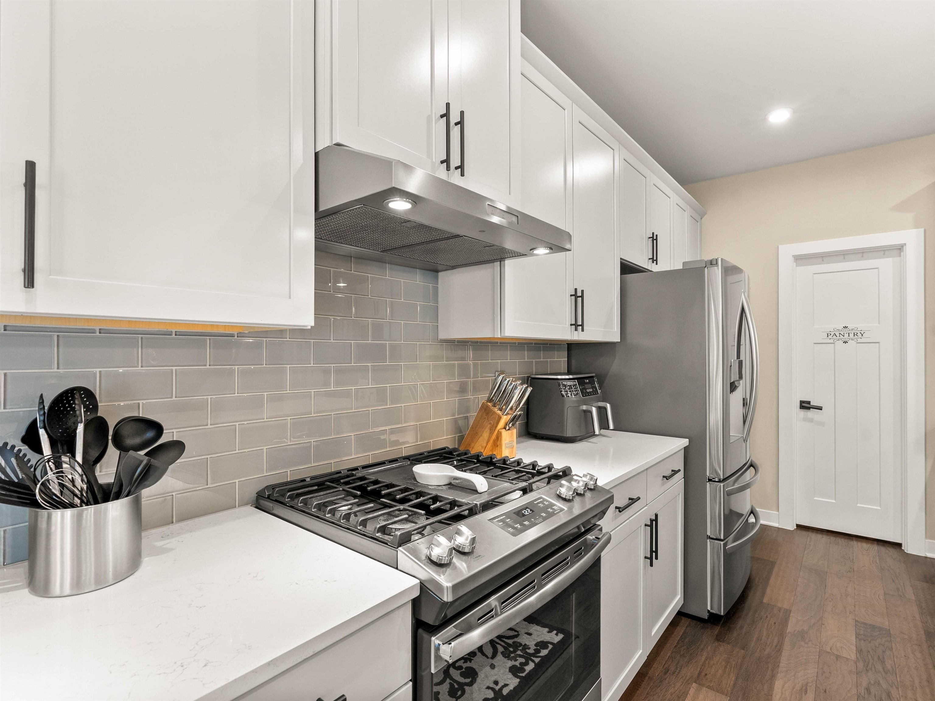 102 Mohegan Way Property Photo 25